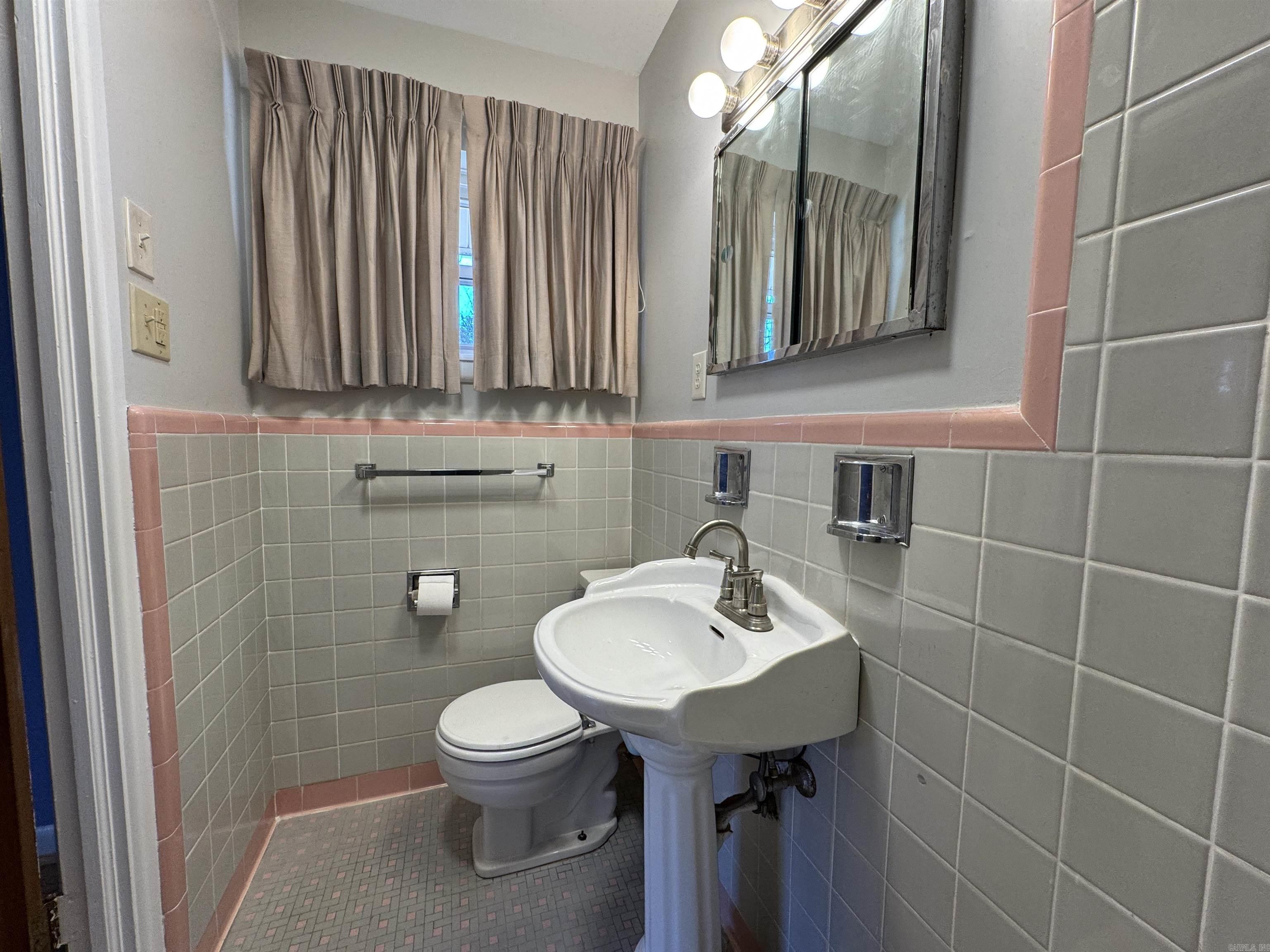 21  Belmont  Little Rock, AR