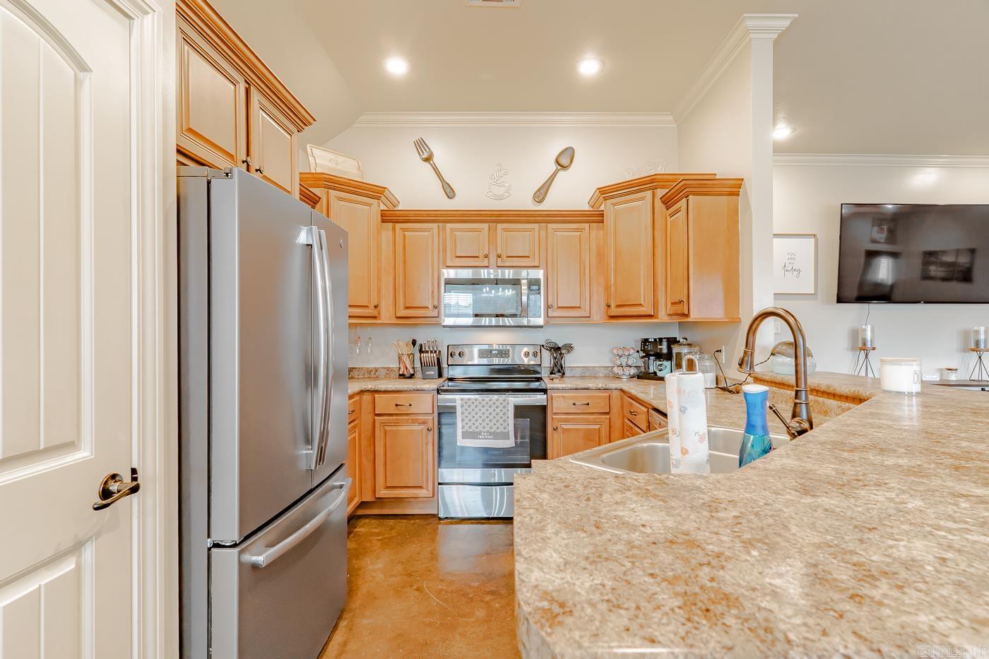 6037  Beaver Creek LN  Jones Creek, AR