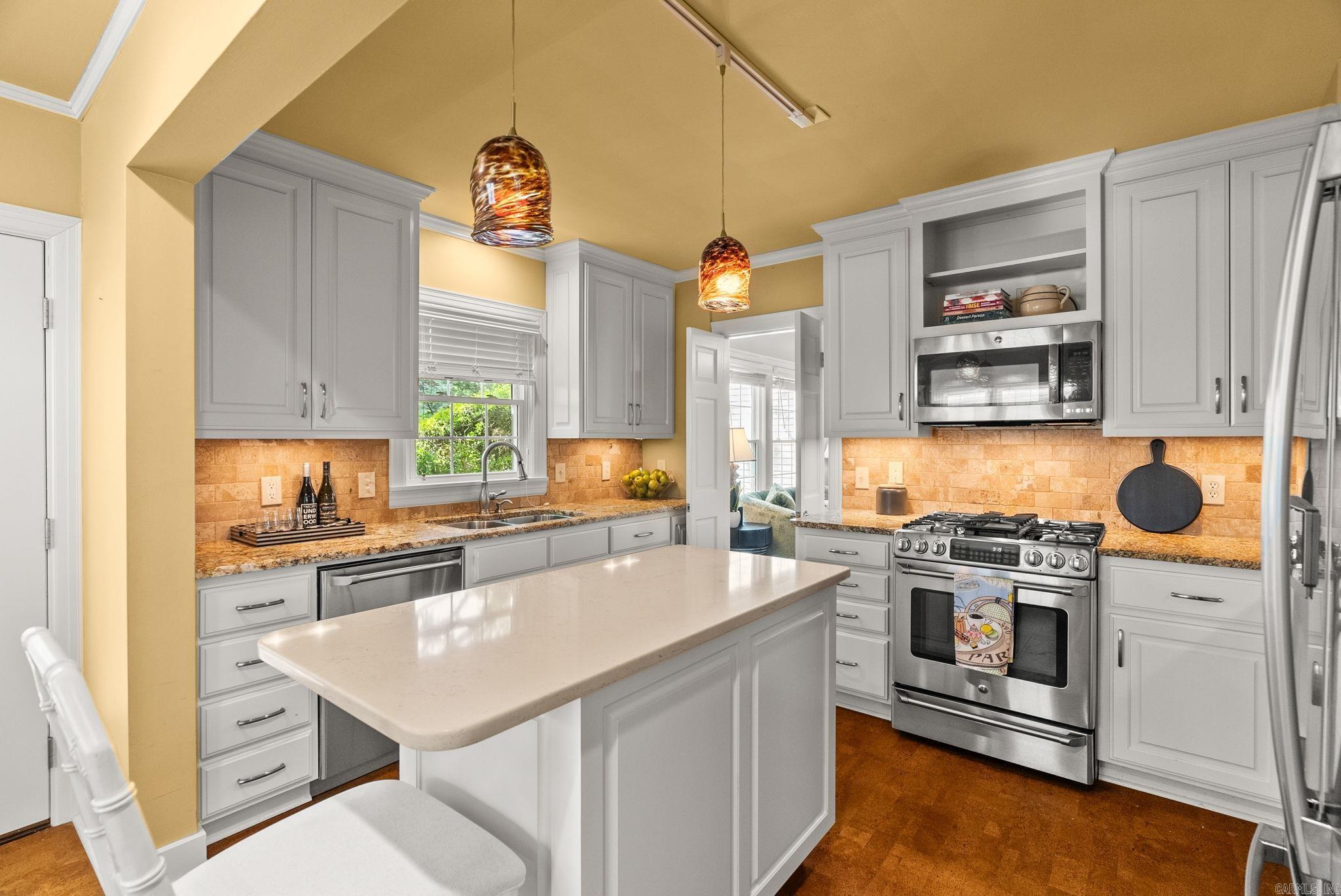 5715  Hawthorne  Little Rock, AR