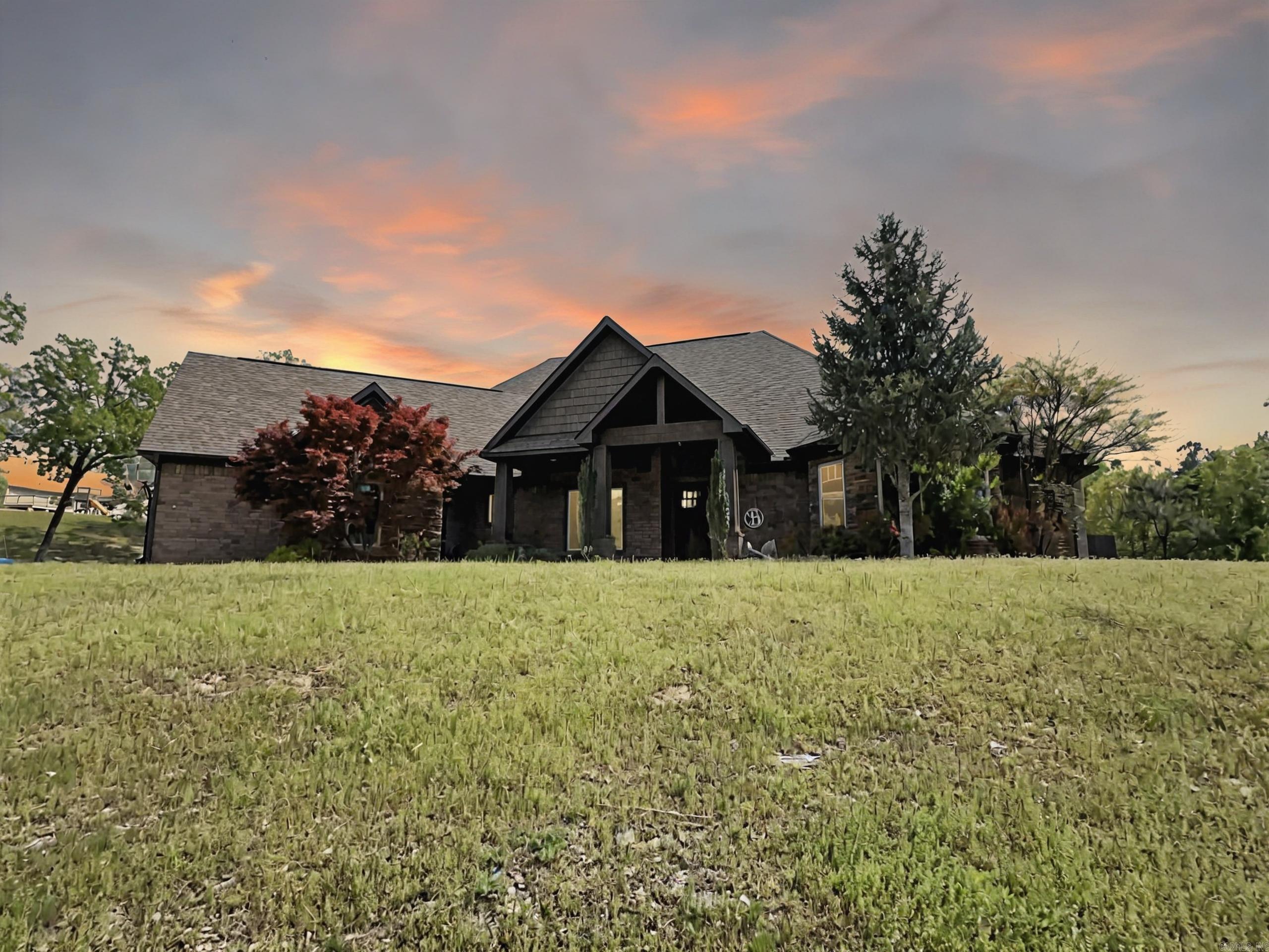 10163  salina dr  Benton, AR