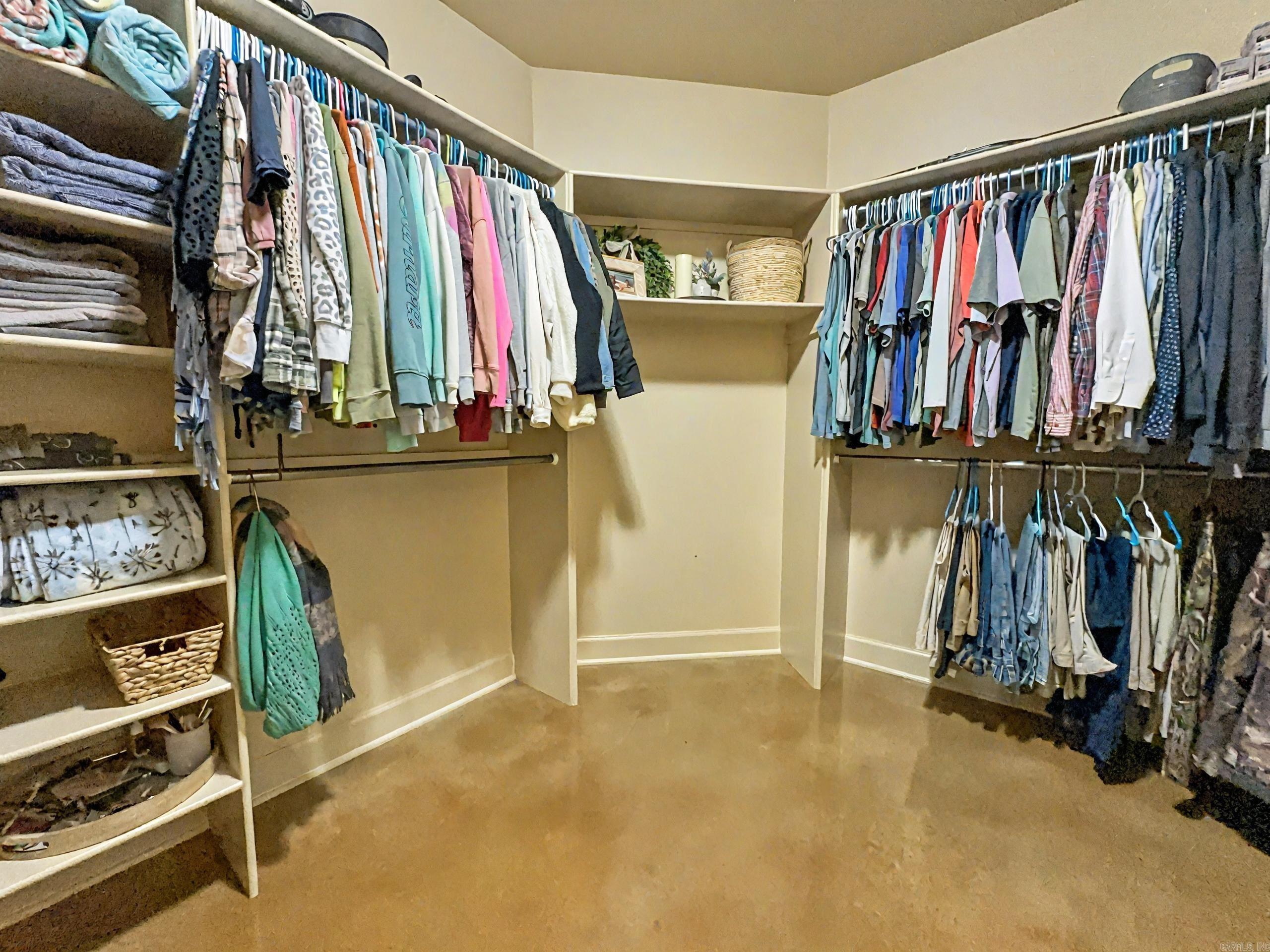 10163  salina dr  Benton, AR
