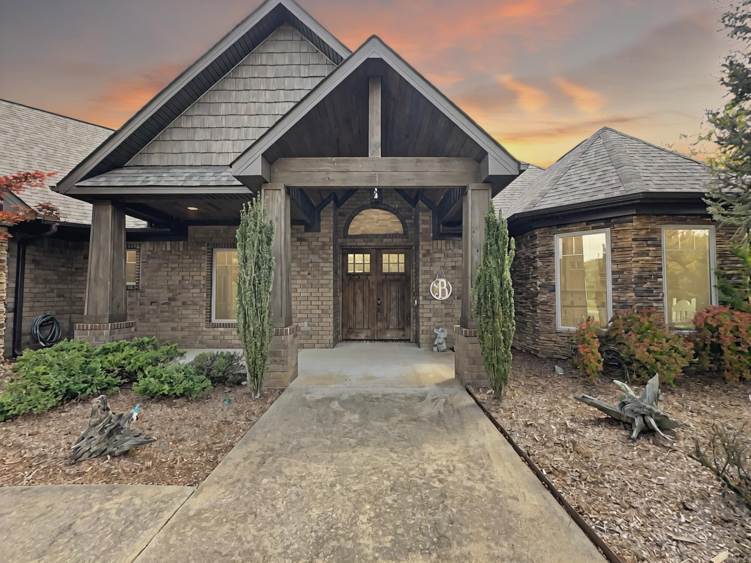 10163  salina dr  Benton, AR
