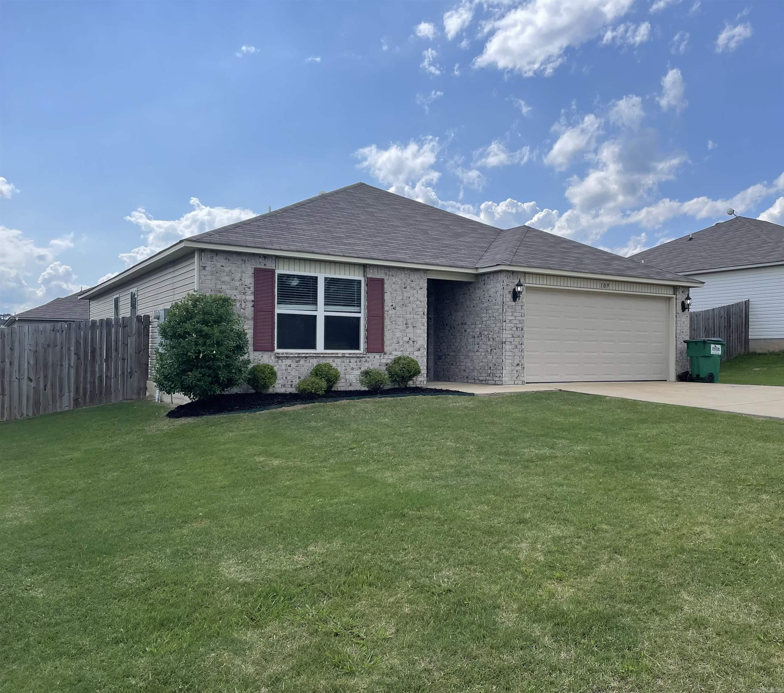 109 Goldenrod  Beebe, AR