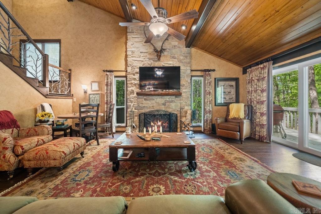138  Silver Point  Mount Ida, AR