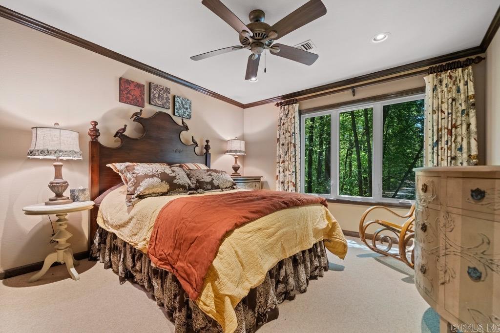 138  Silver Point  Mount Ida, AR