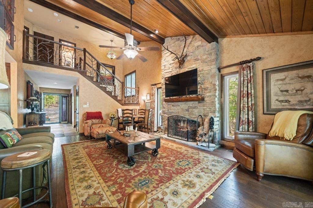 138  Silver Point  Mount Ida, AR