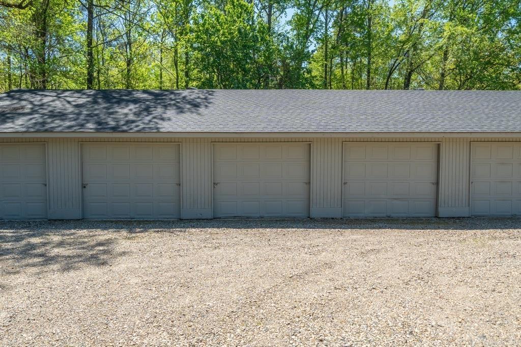 138  Silver Point  Mount Ida, AR