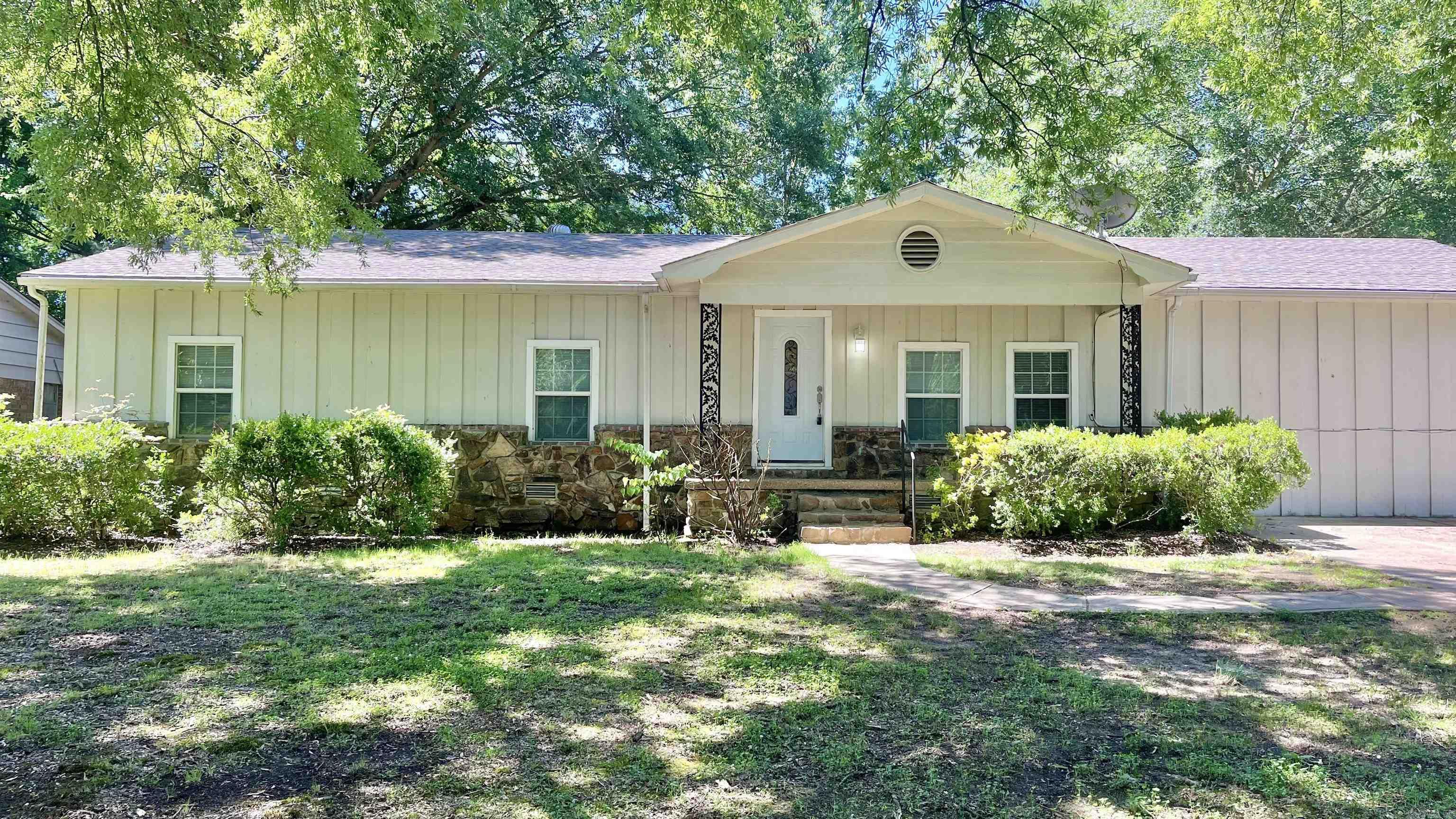 515  Hapsburg  Jacksonville, AR