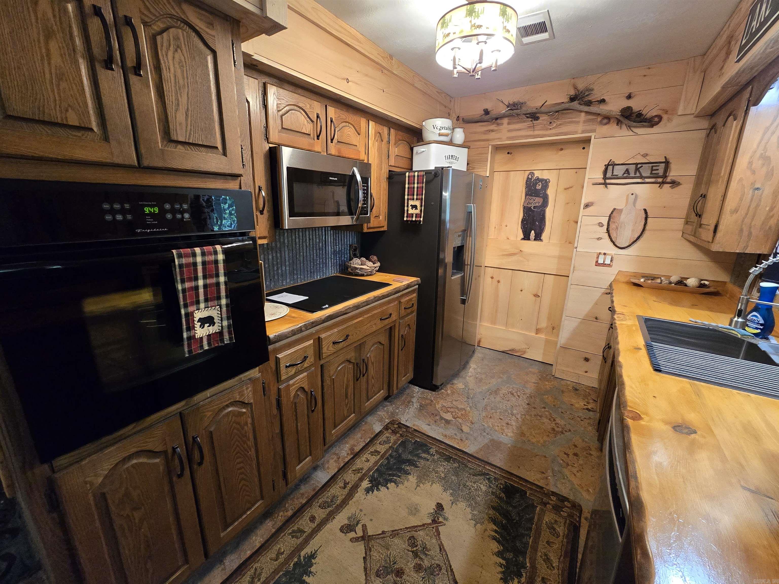 235  Cedar Valley  Fairfield Bay, AR