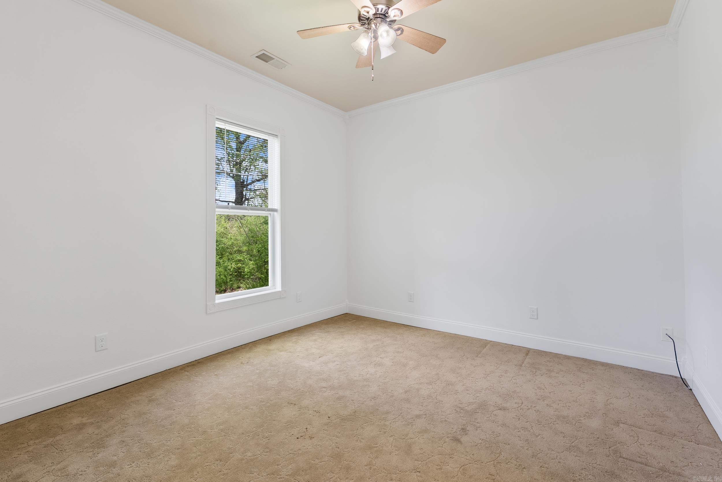 189 N Main  Shirley, AR