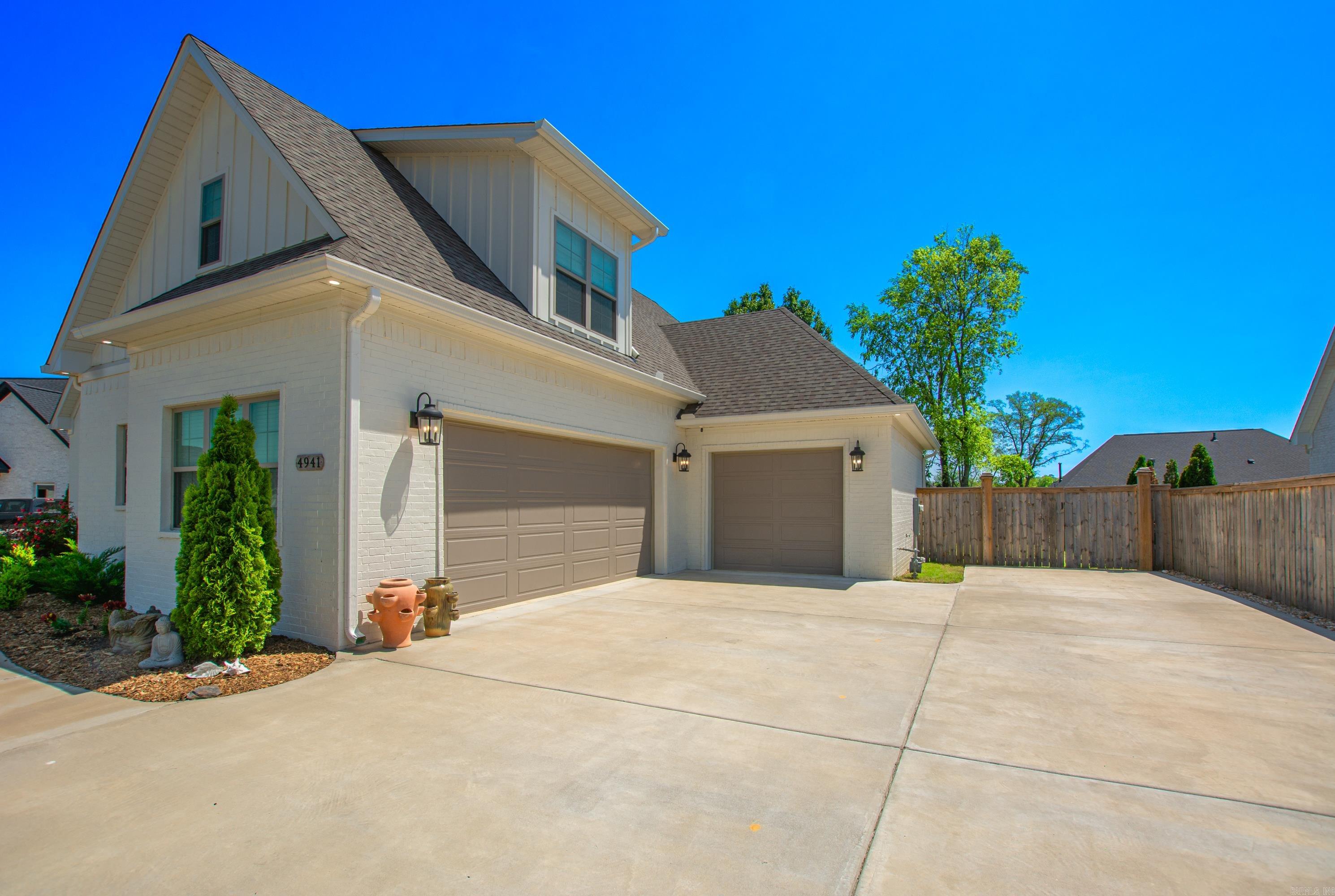 4941  Lake Vista  Benton, AR
