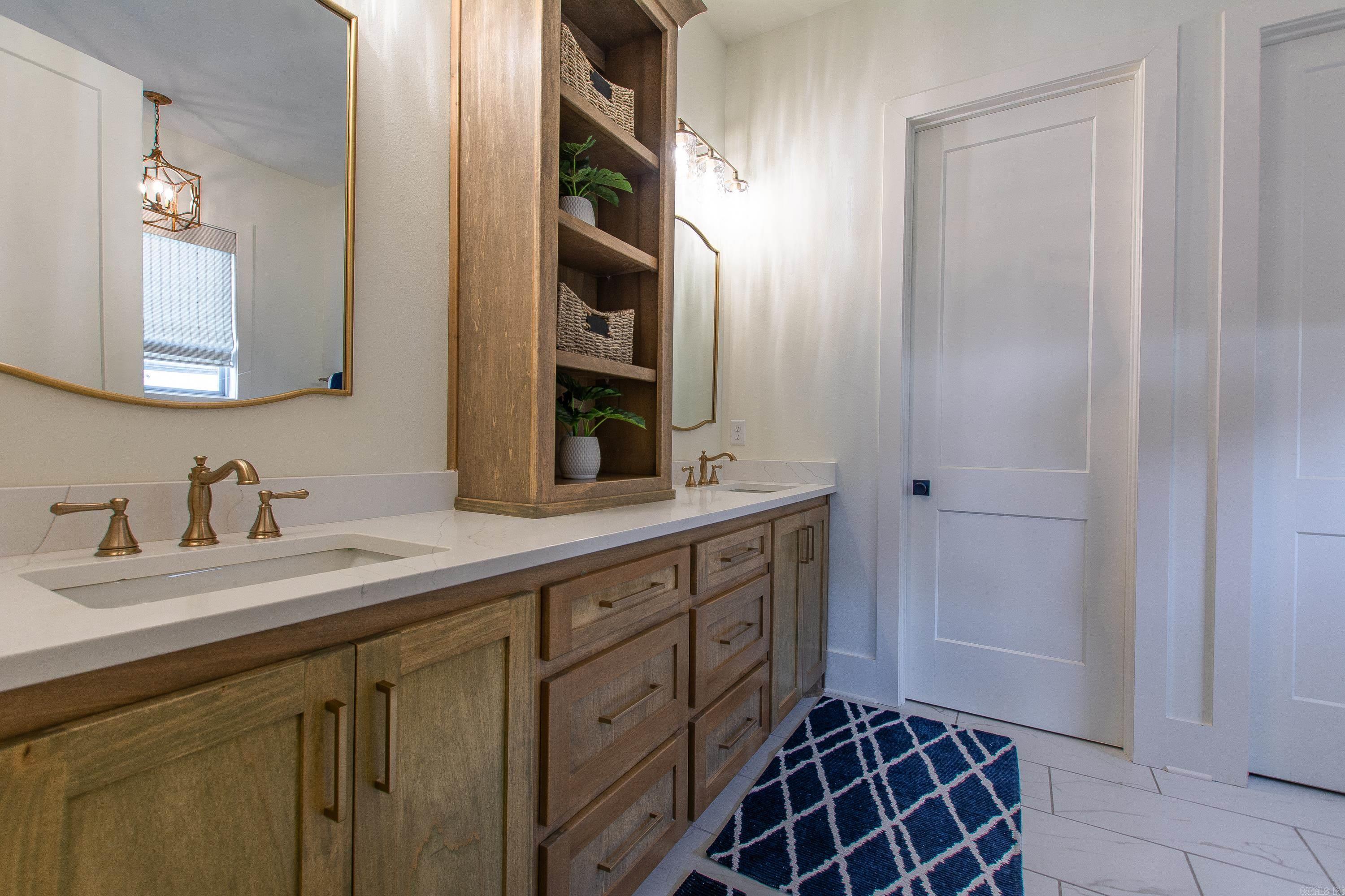 4941  Lake Vista  Benton, AR