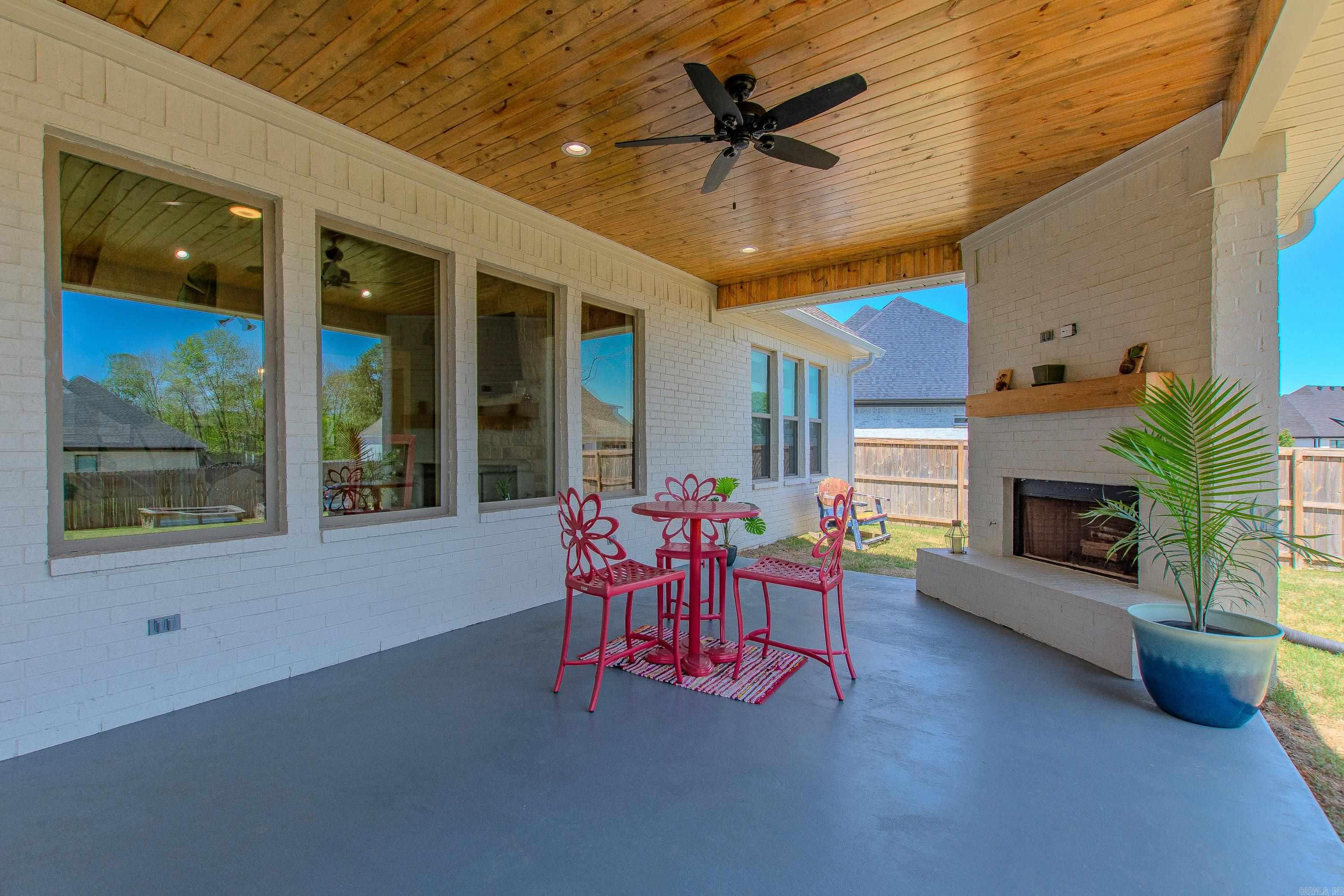 4941  Lake Vista  Benton, AR