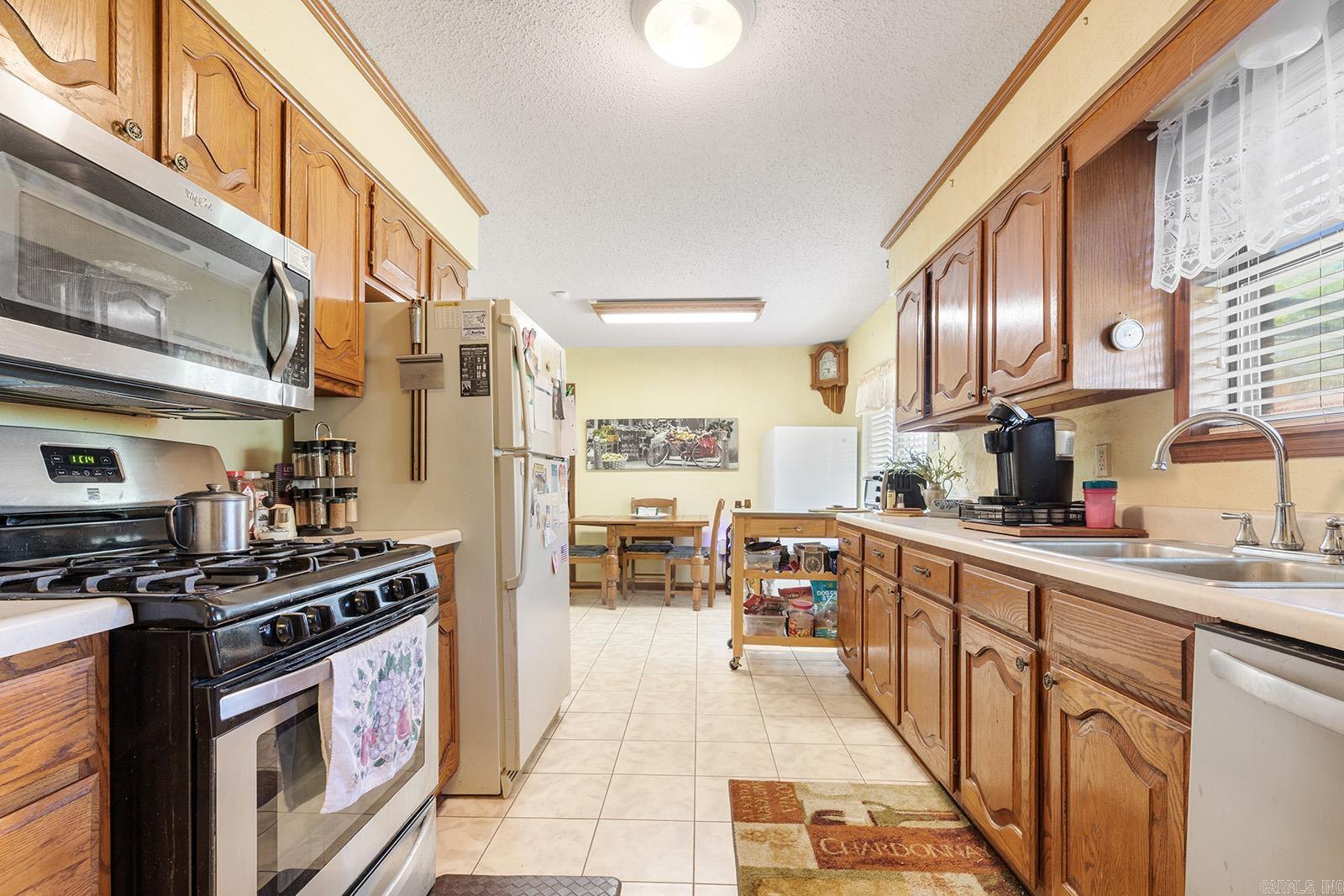 15  Falcon  Sherwood, AR