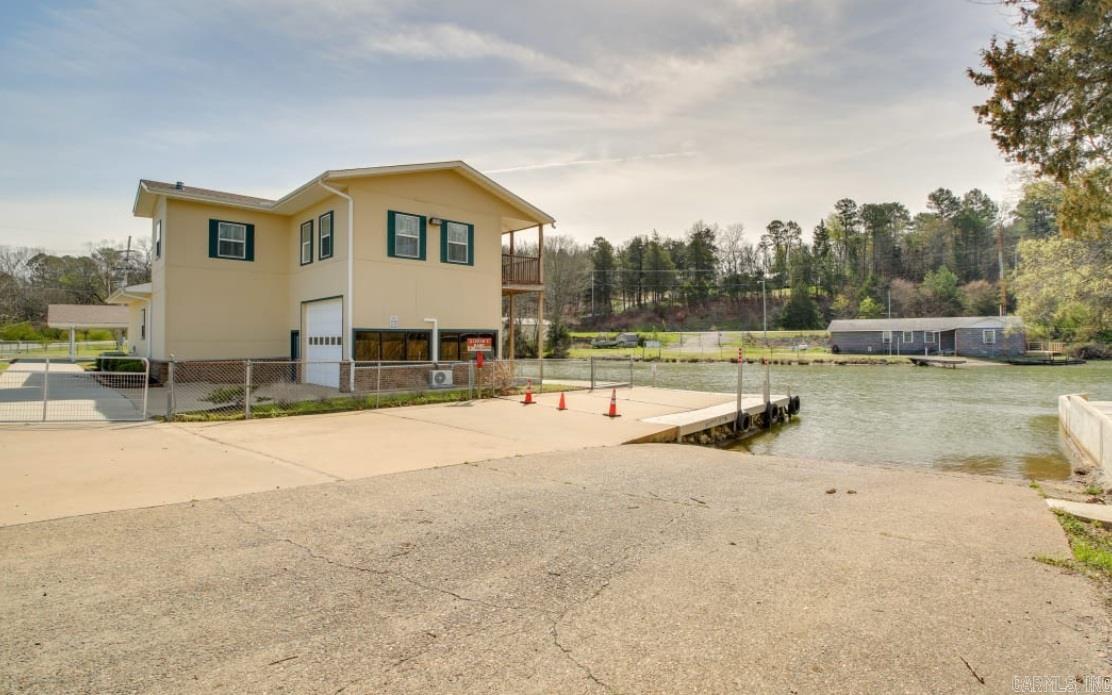 133  Treasure Isle Rd.  Hot Springs, AR