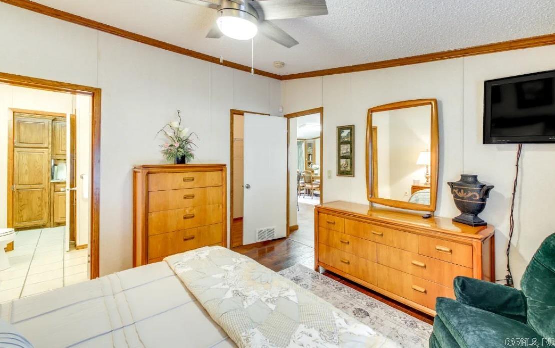 133  Treasure Isle Rd.  Hot Springs, AR