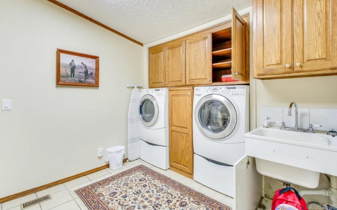 133  Treasure Isle Rd.  Hot Springs, AR