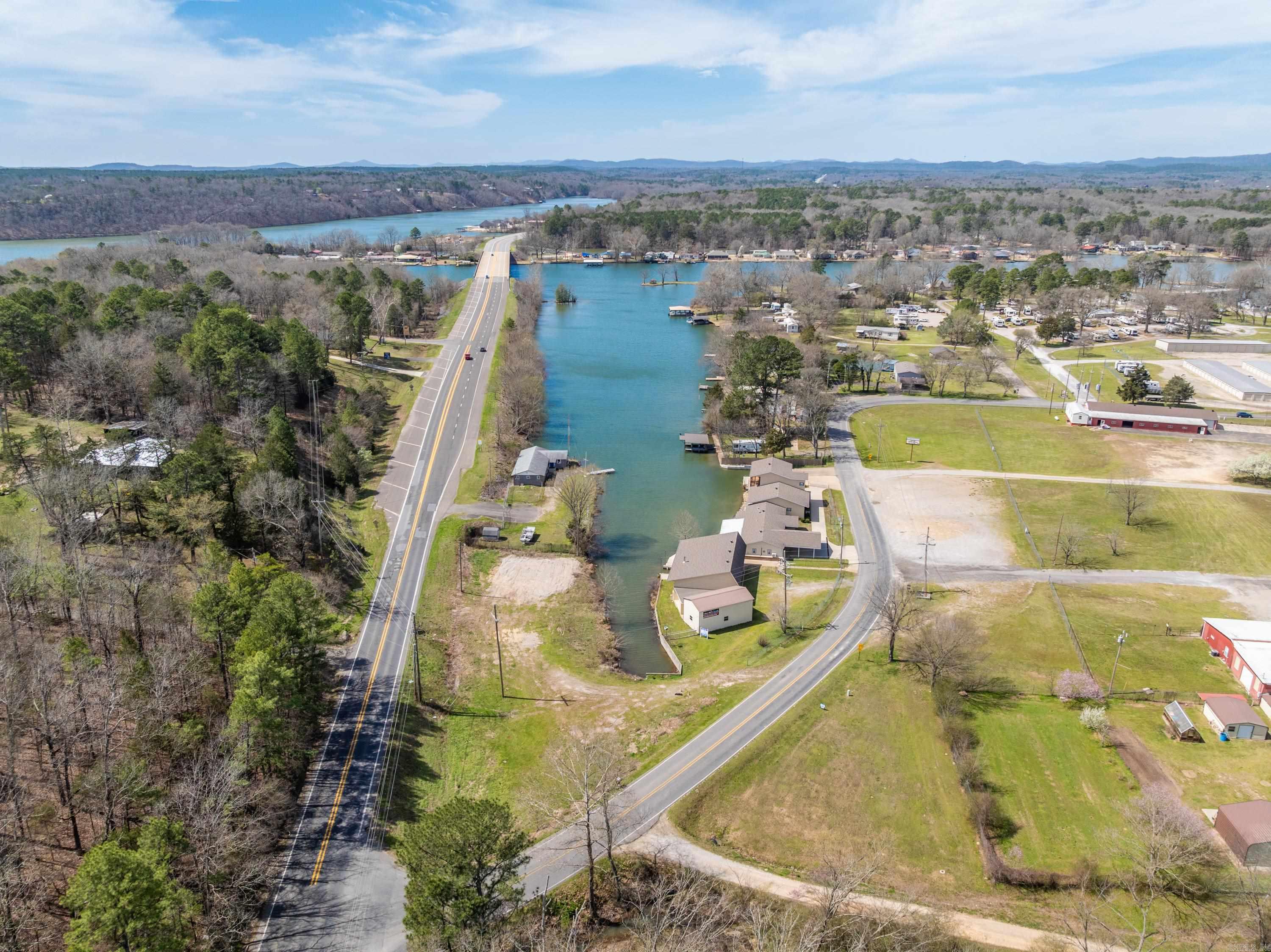 133  Treasure Isle Rd.  Hot Springs, AR