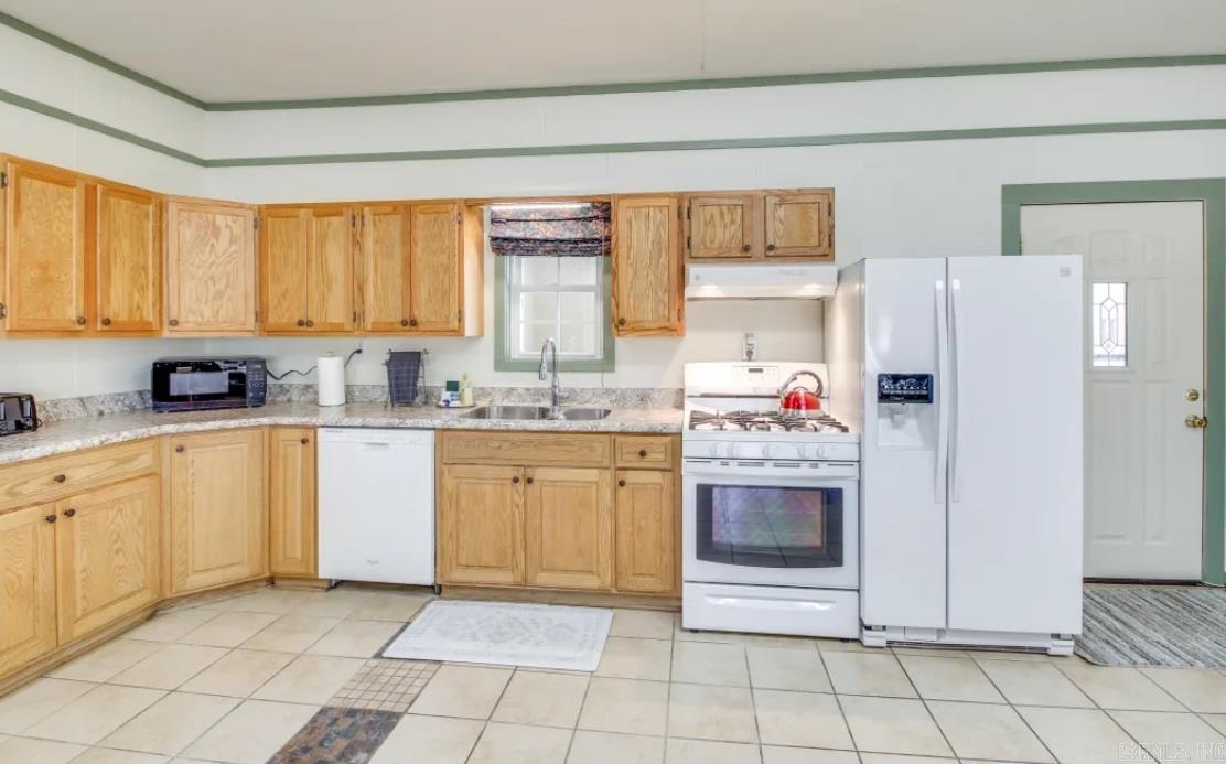 133  Treasure Isle Rd.  Hot Springs, AR