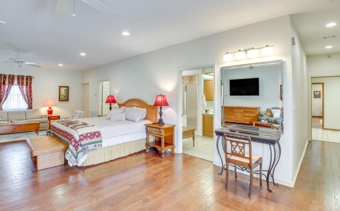 133  Treasure Isle Rd.  Hot Springs, AR