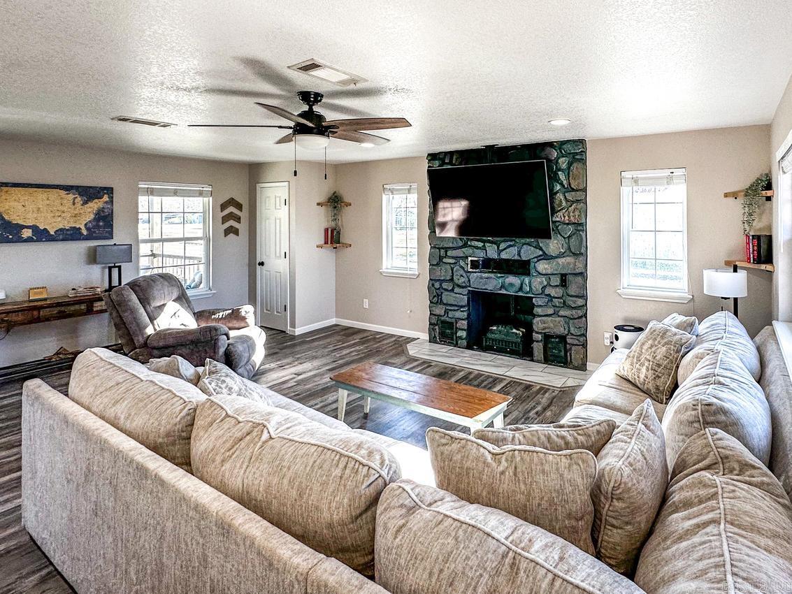 1602  Miller Avenue  Mena, AR