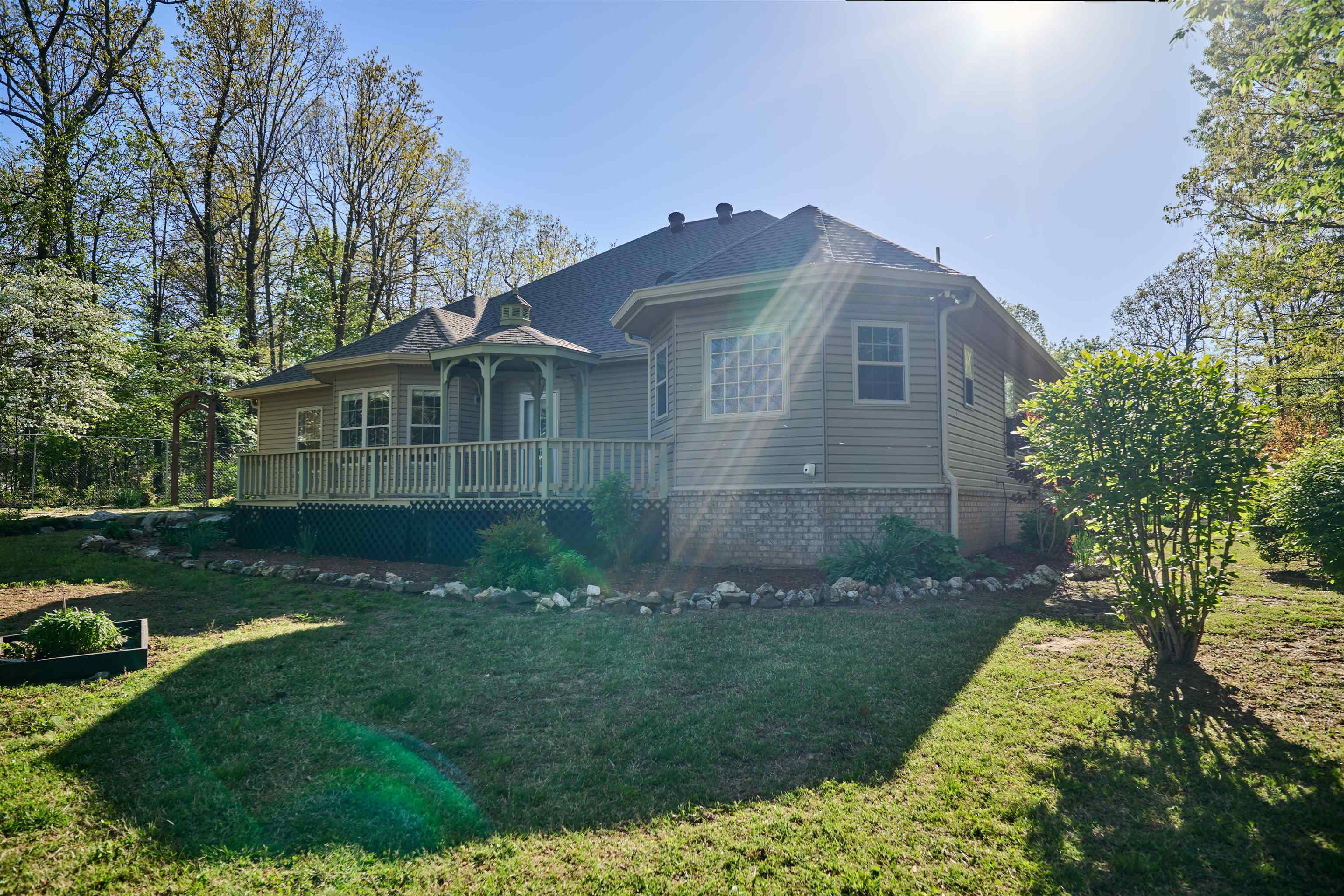 21  Tohatchi Dr  Cherokee Village, AR