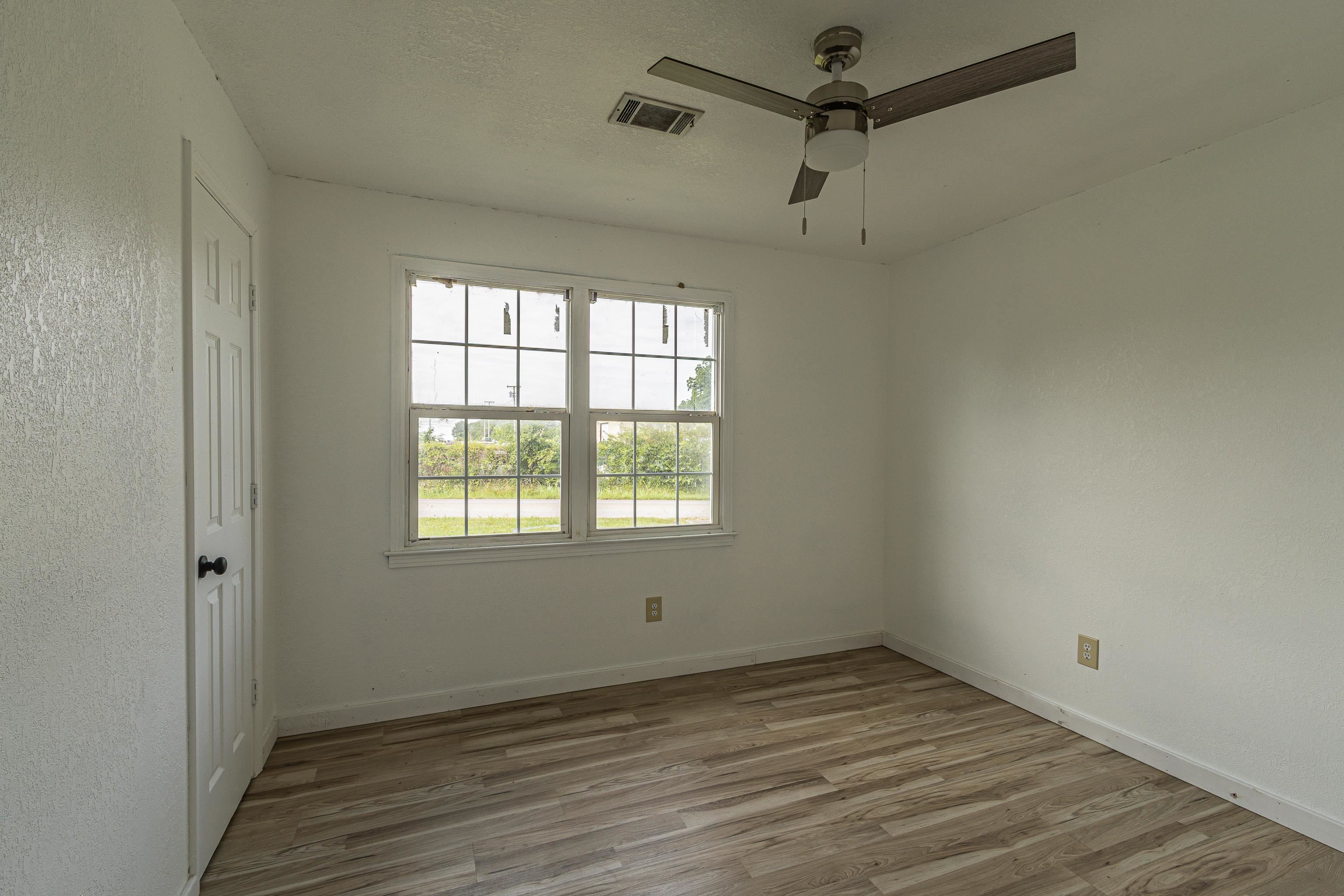 2303 E Lake  Paragould, AR