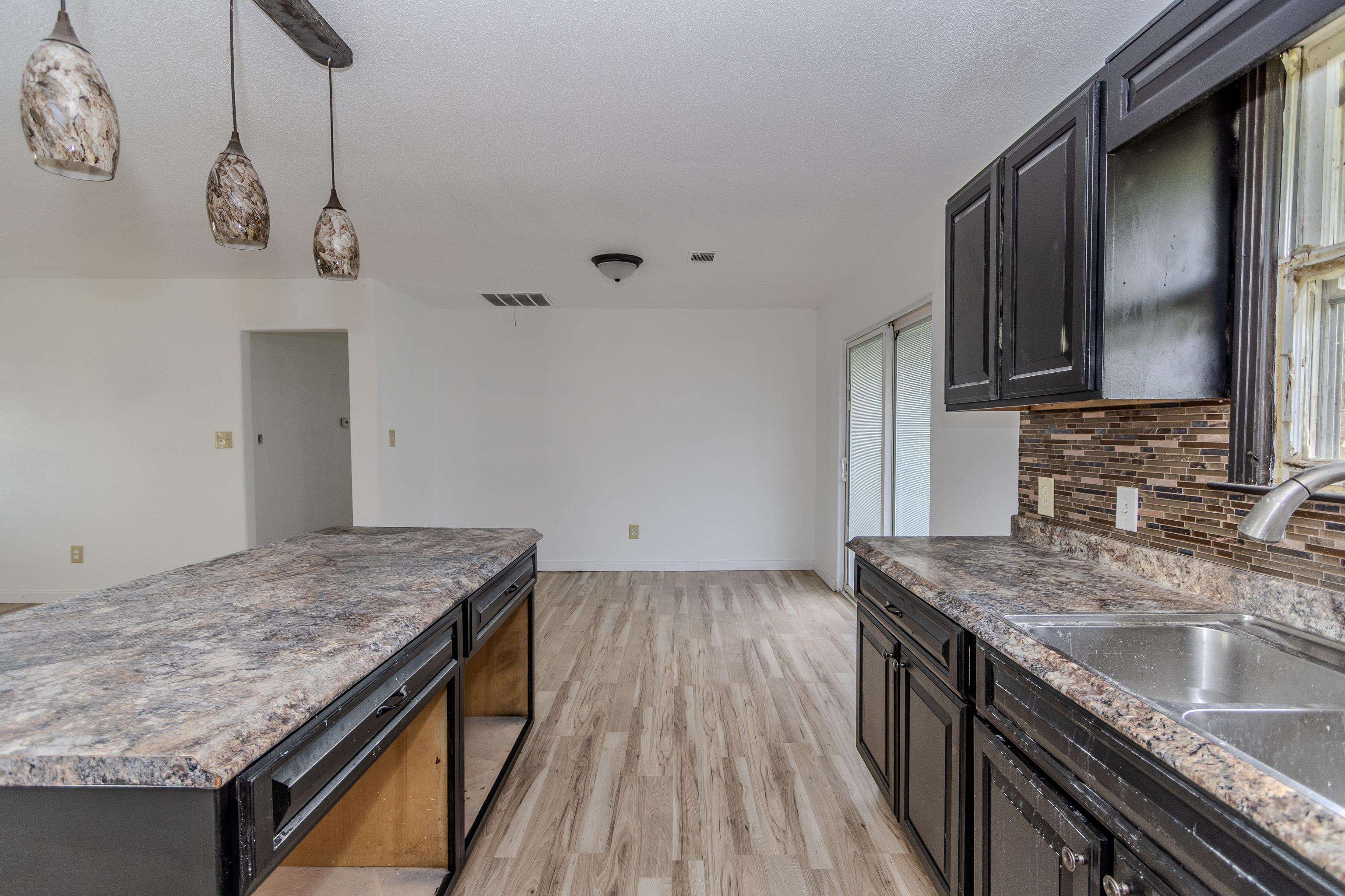 2303 E Lake  Paragould, AR