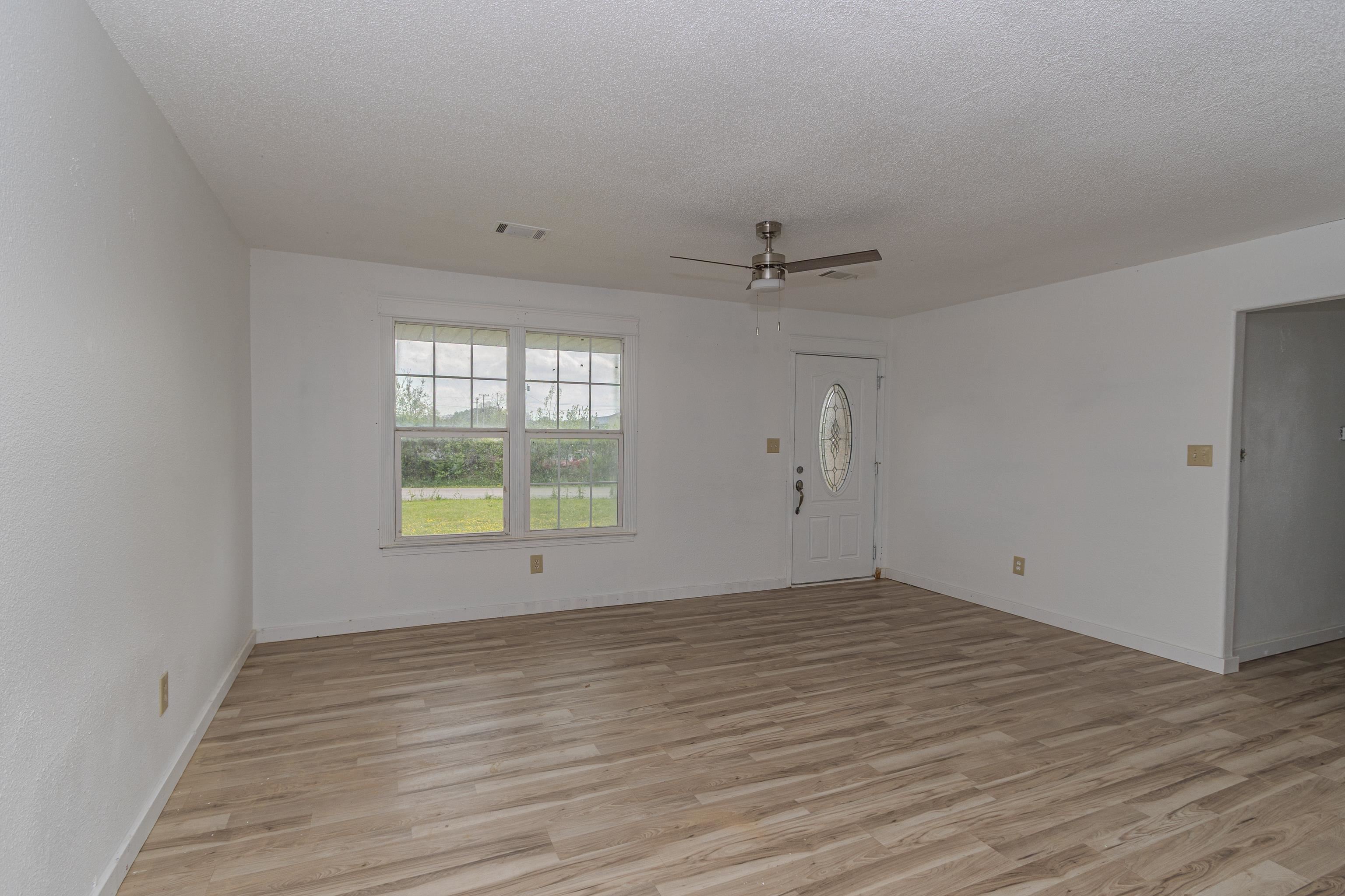 2303 E Lake  Paragould, AR