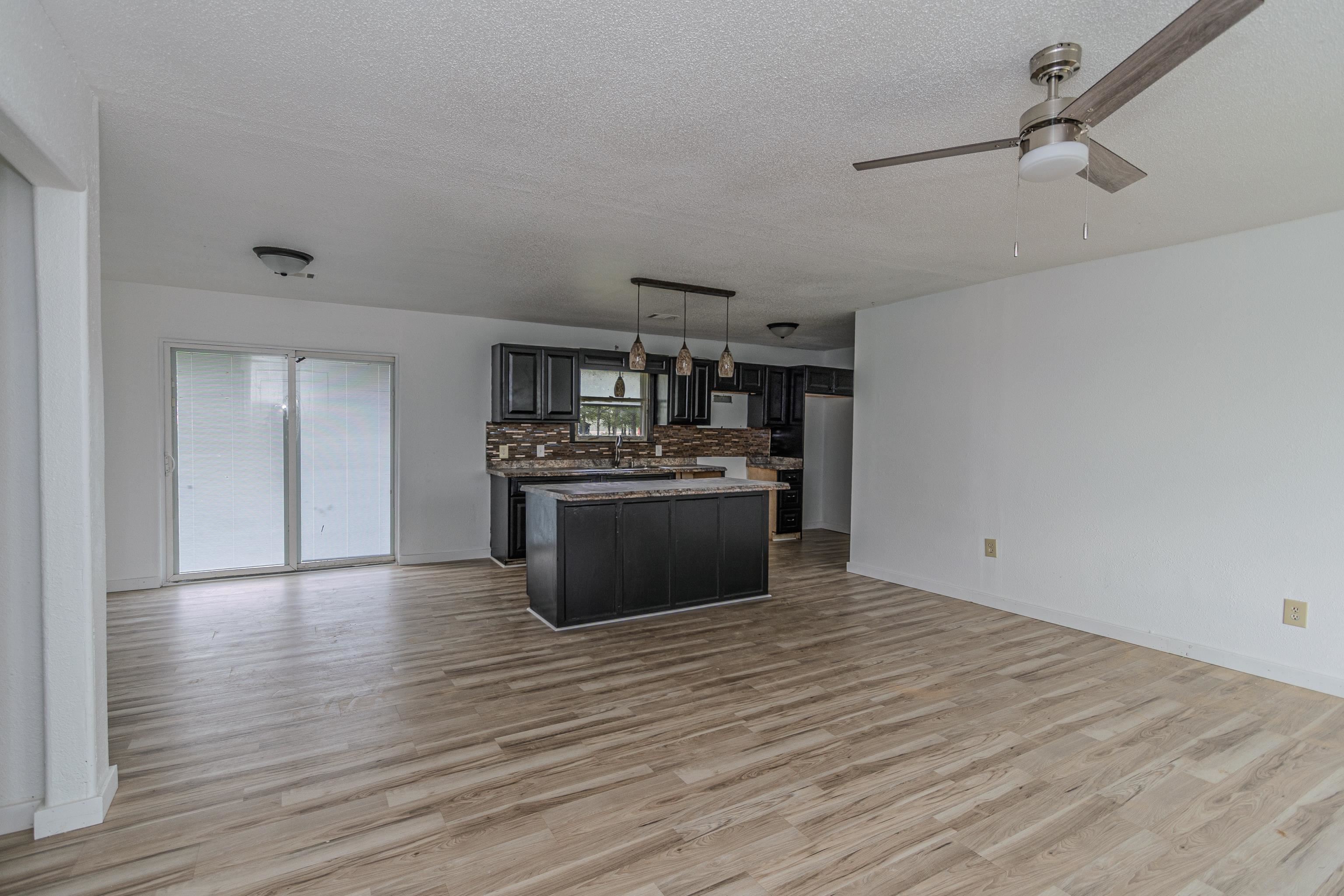 2303 E Lake  Paragould, AR