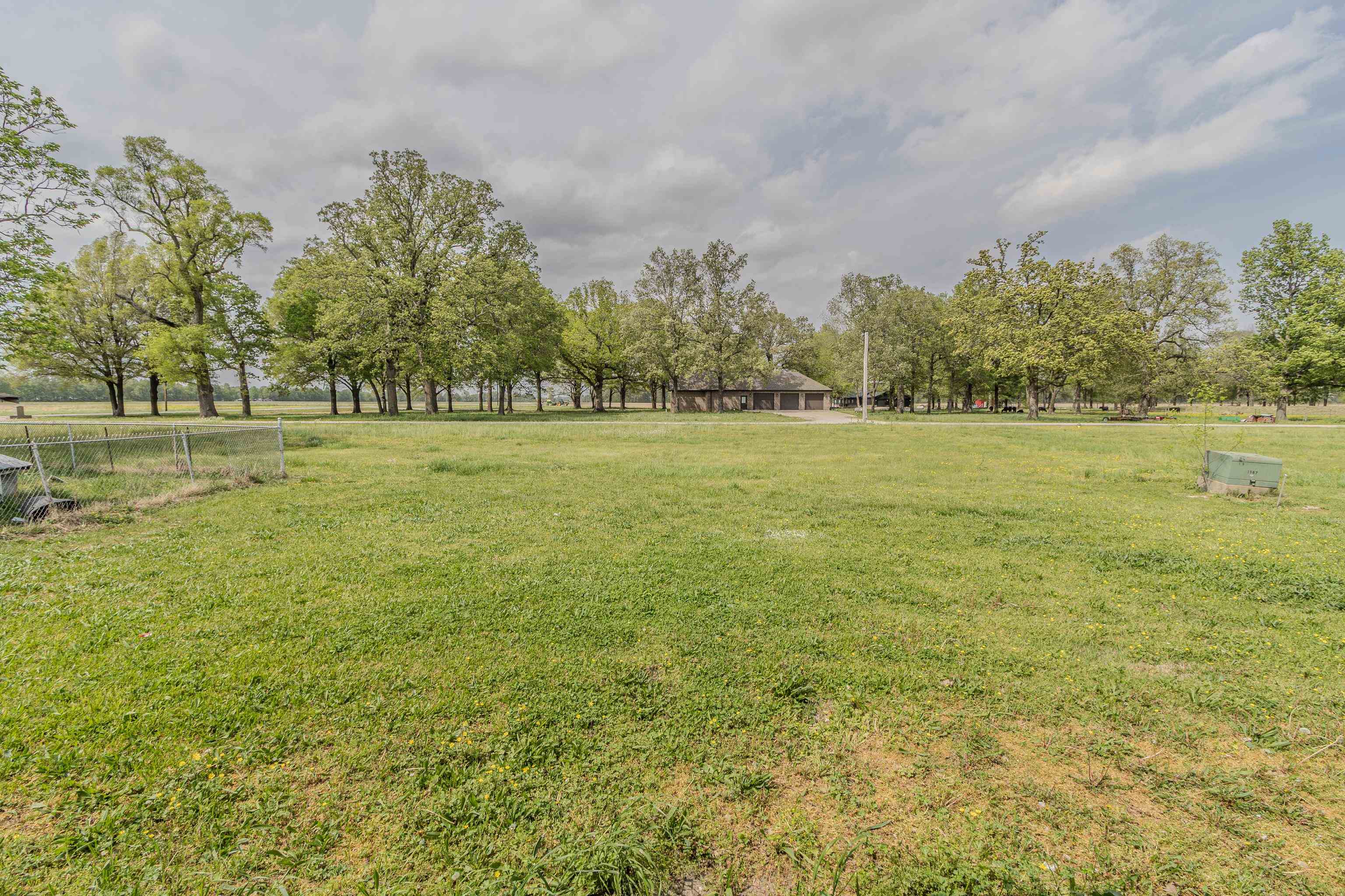 2303 E Lake  Paragould, AR