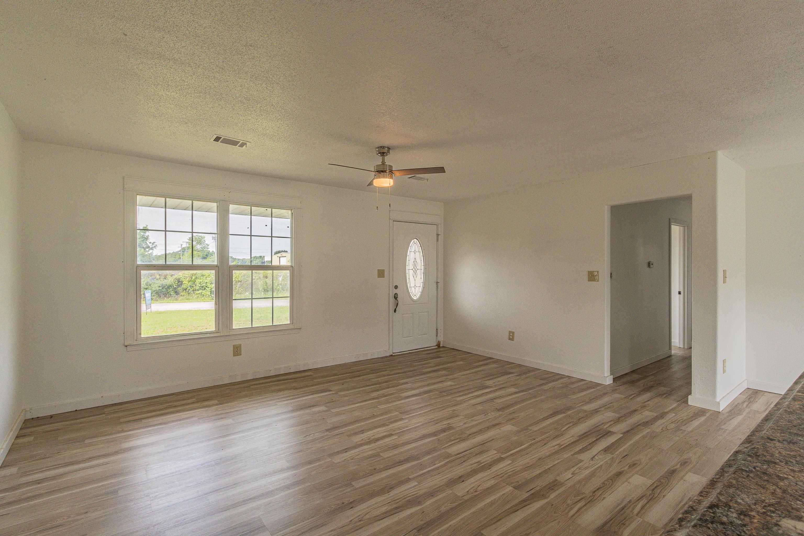 2303 E Lake  Paragould, AR