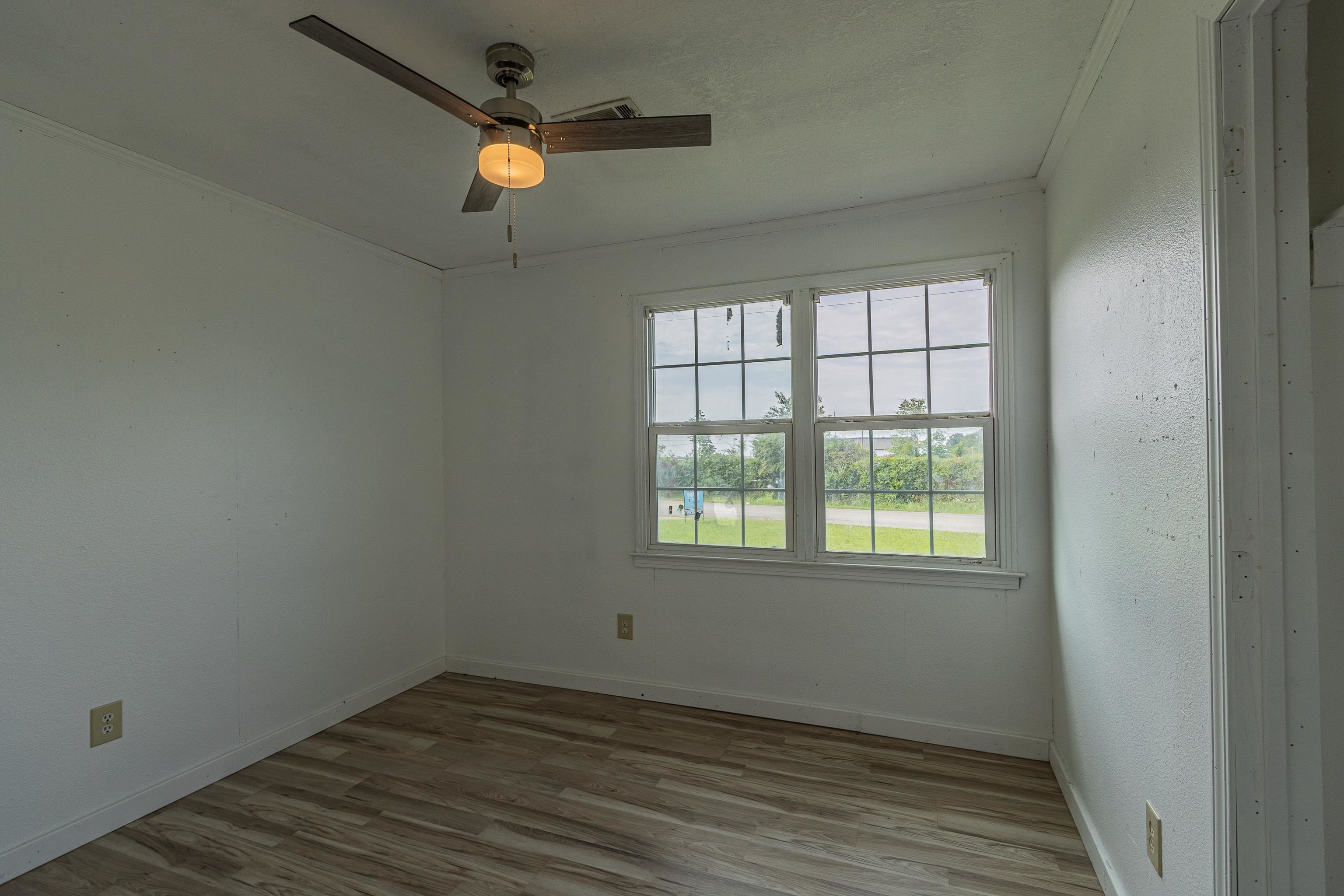 2303 E Lake  Paragould, AR