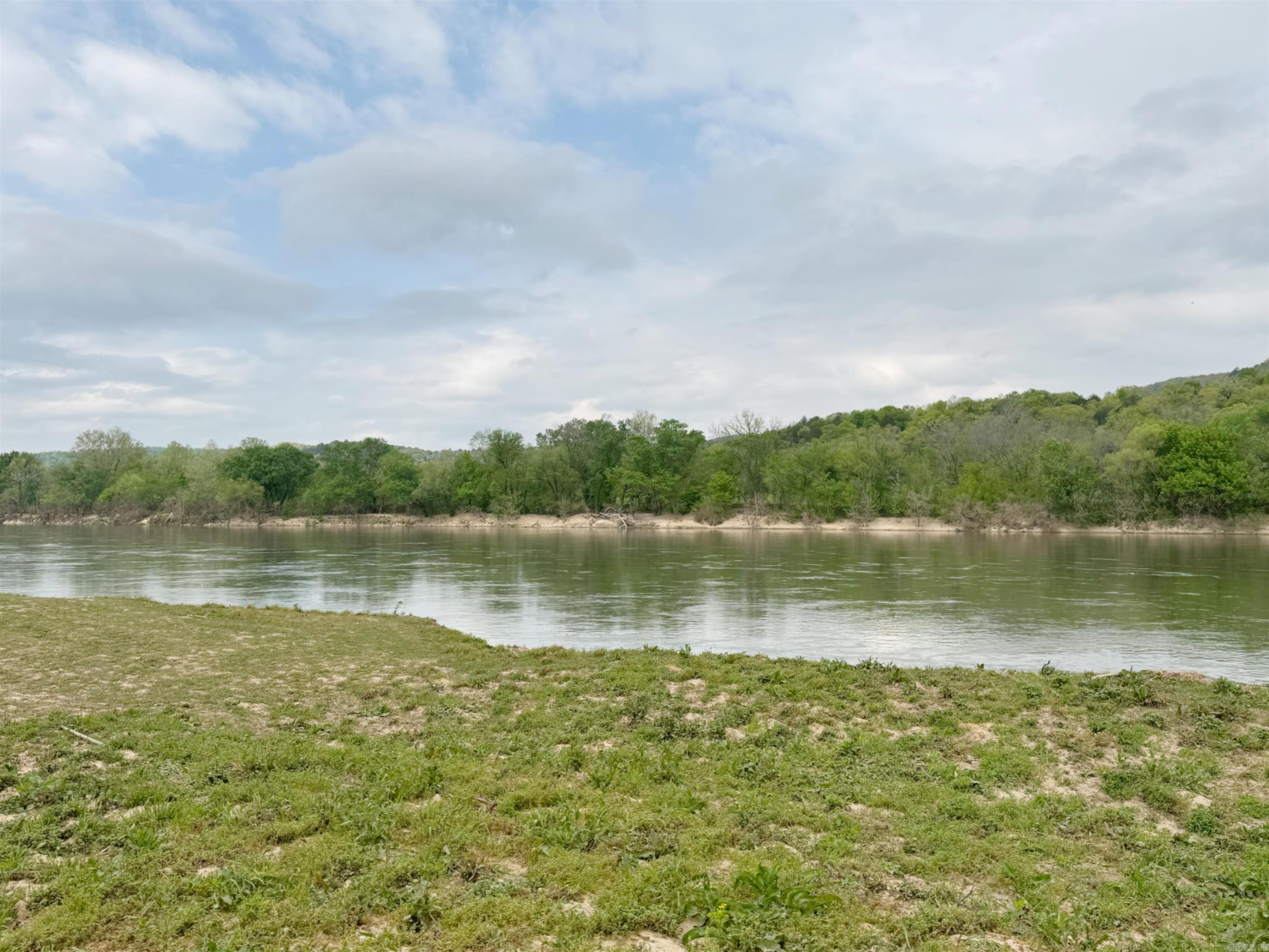 281  River Valley Rd.  Mountain View, AR