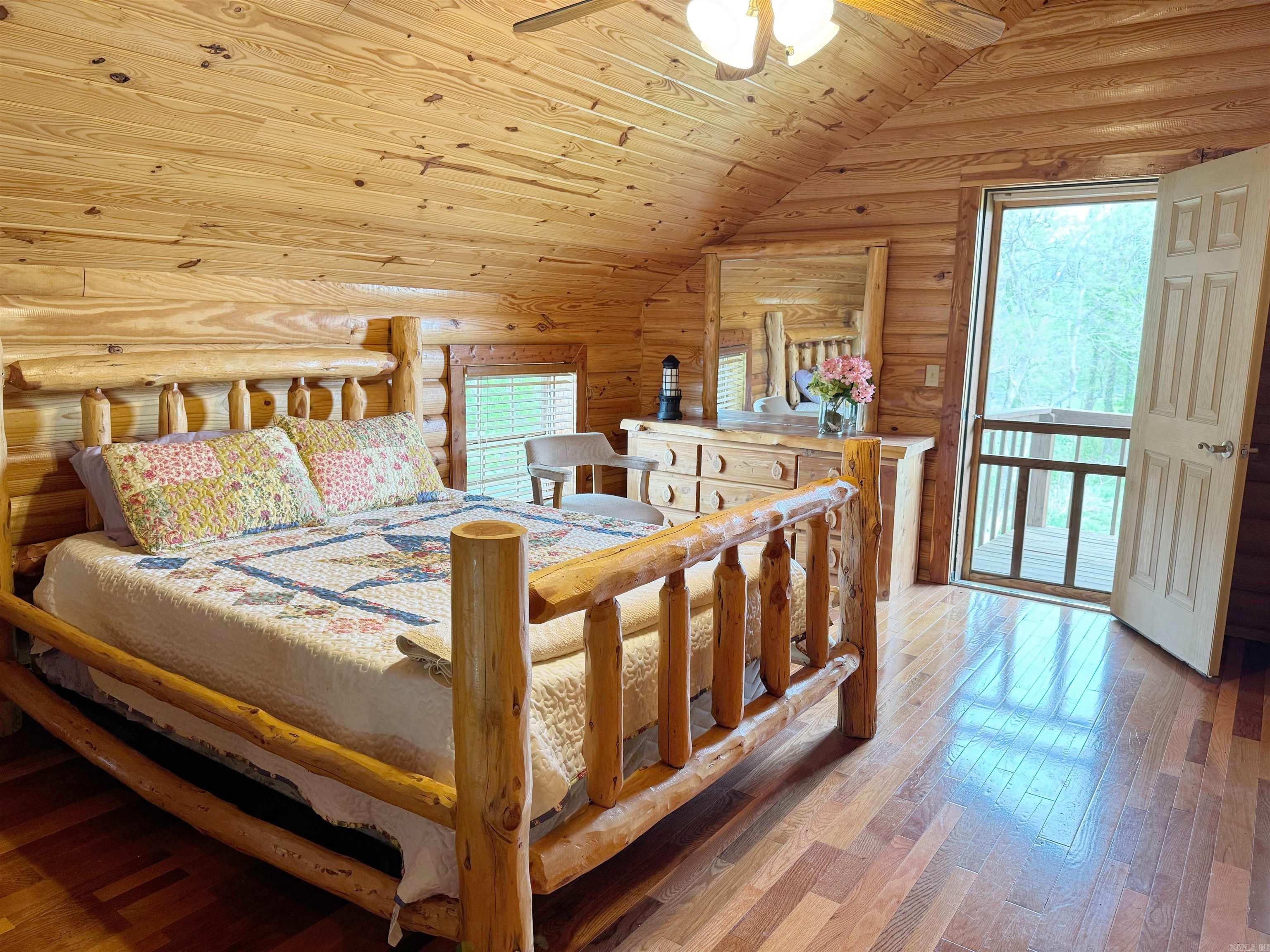 281  River Valley Rd.  Mountain View, AR