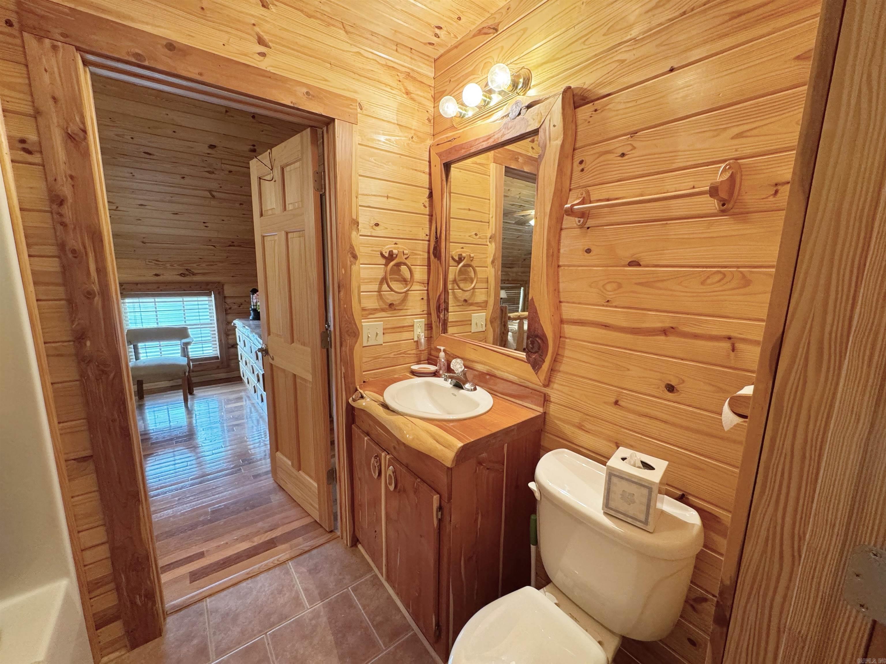 281  River Valley Rd.  Mountain View, AR