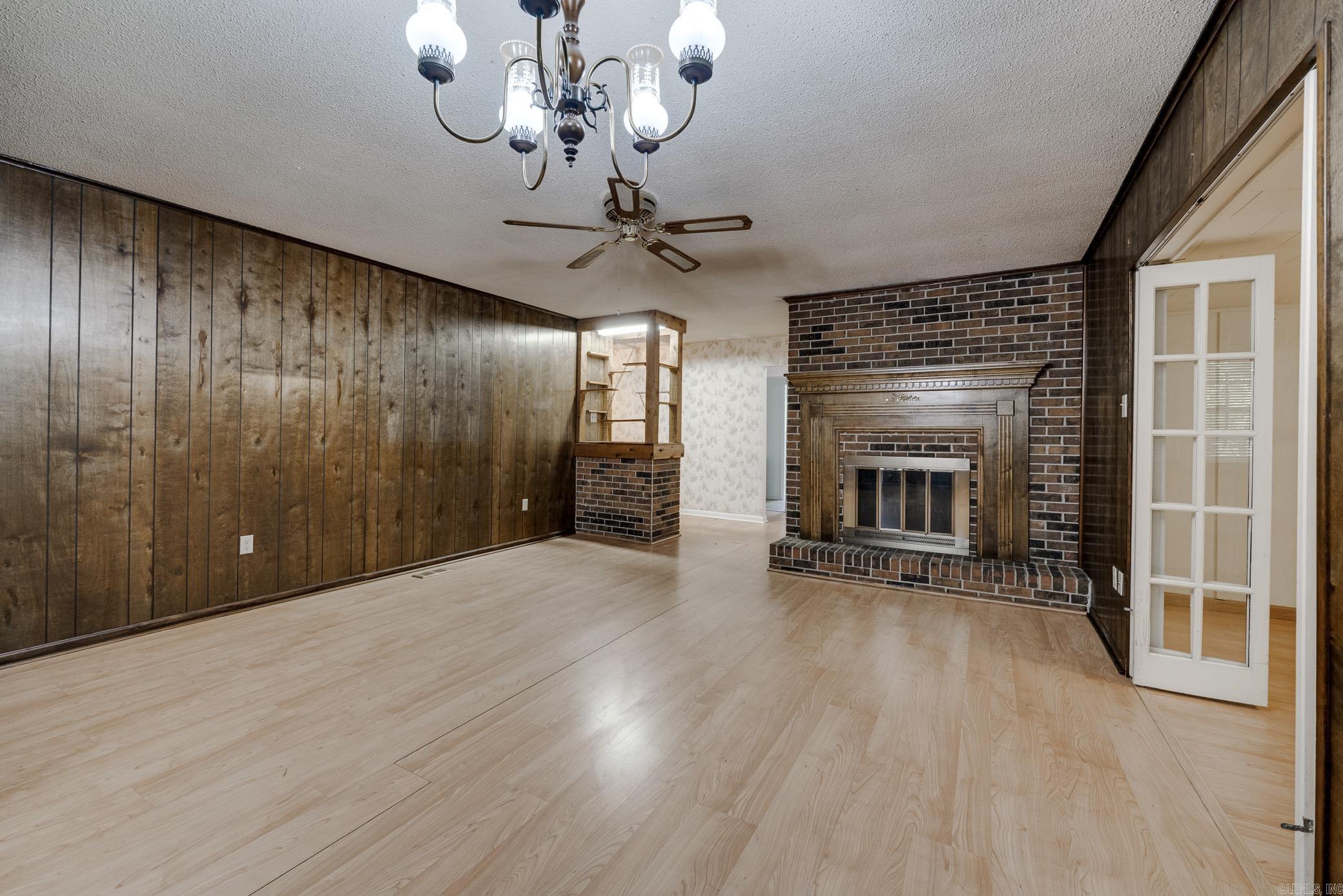 23  Cinnamon Dr.  Sherwood, AR