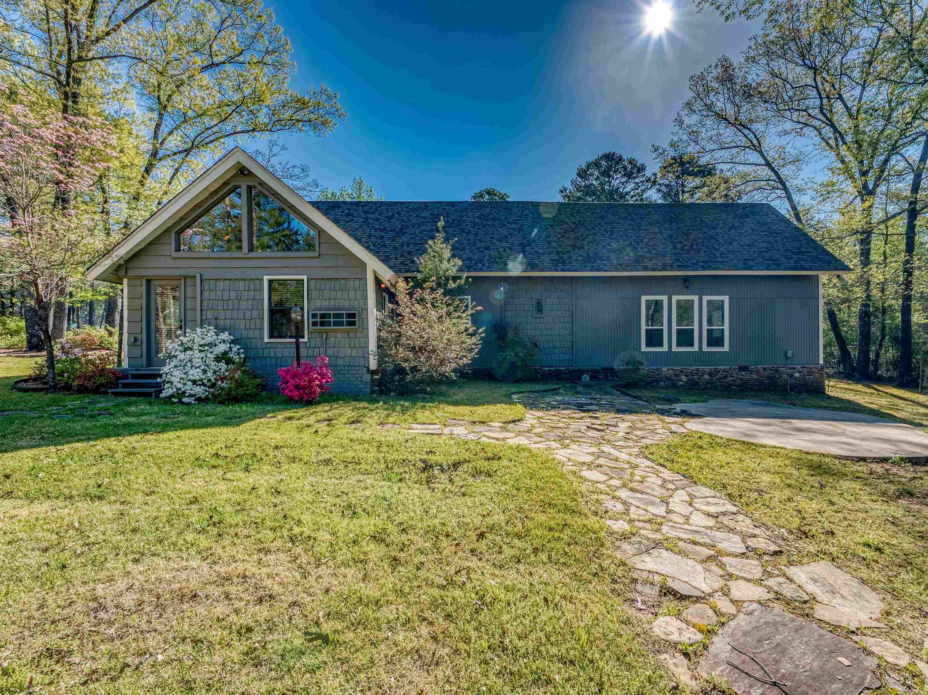 108  Heather  Shirley, AR