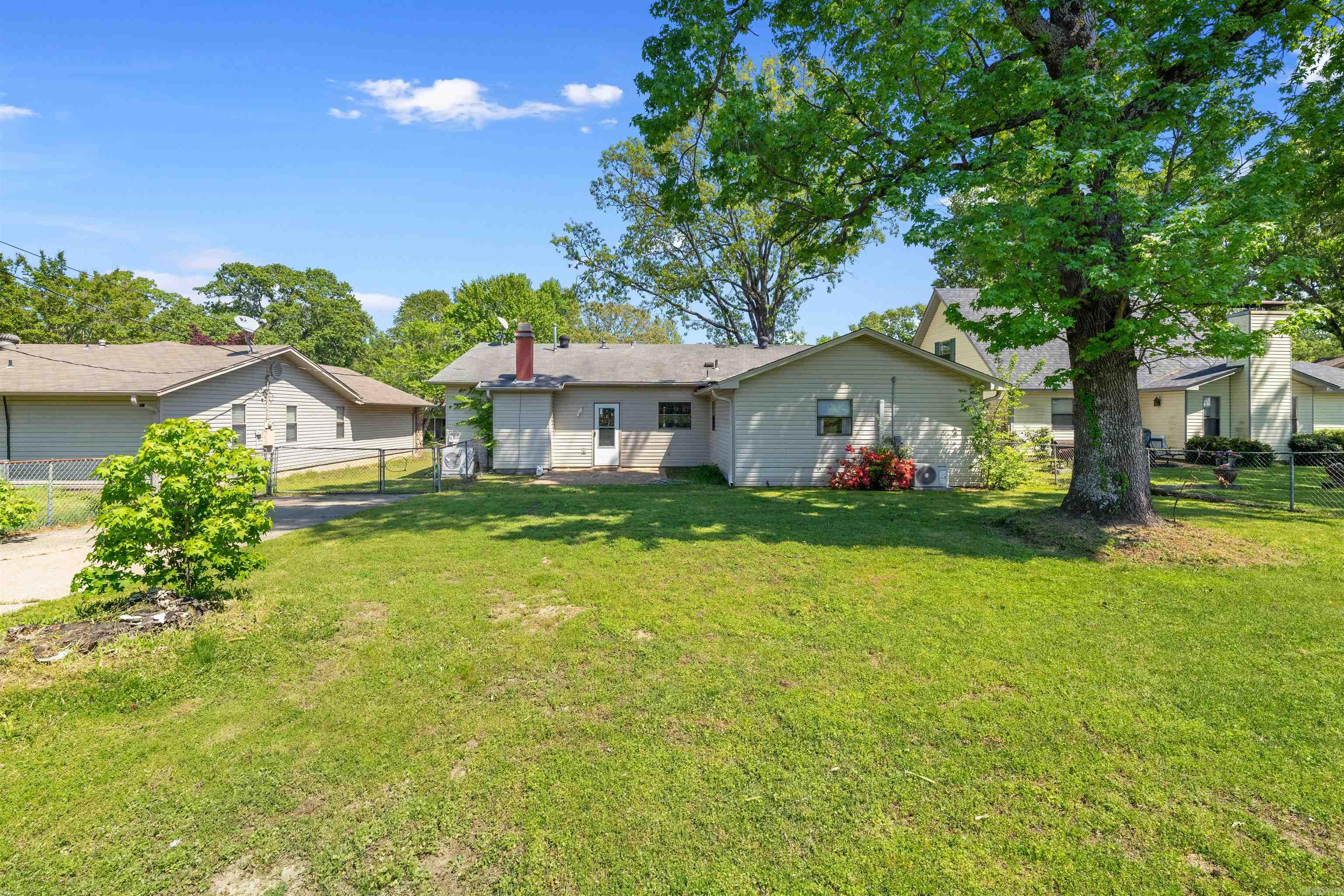 111  Pamela  Sherwood, AR