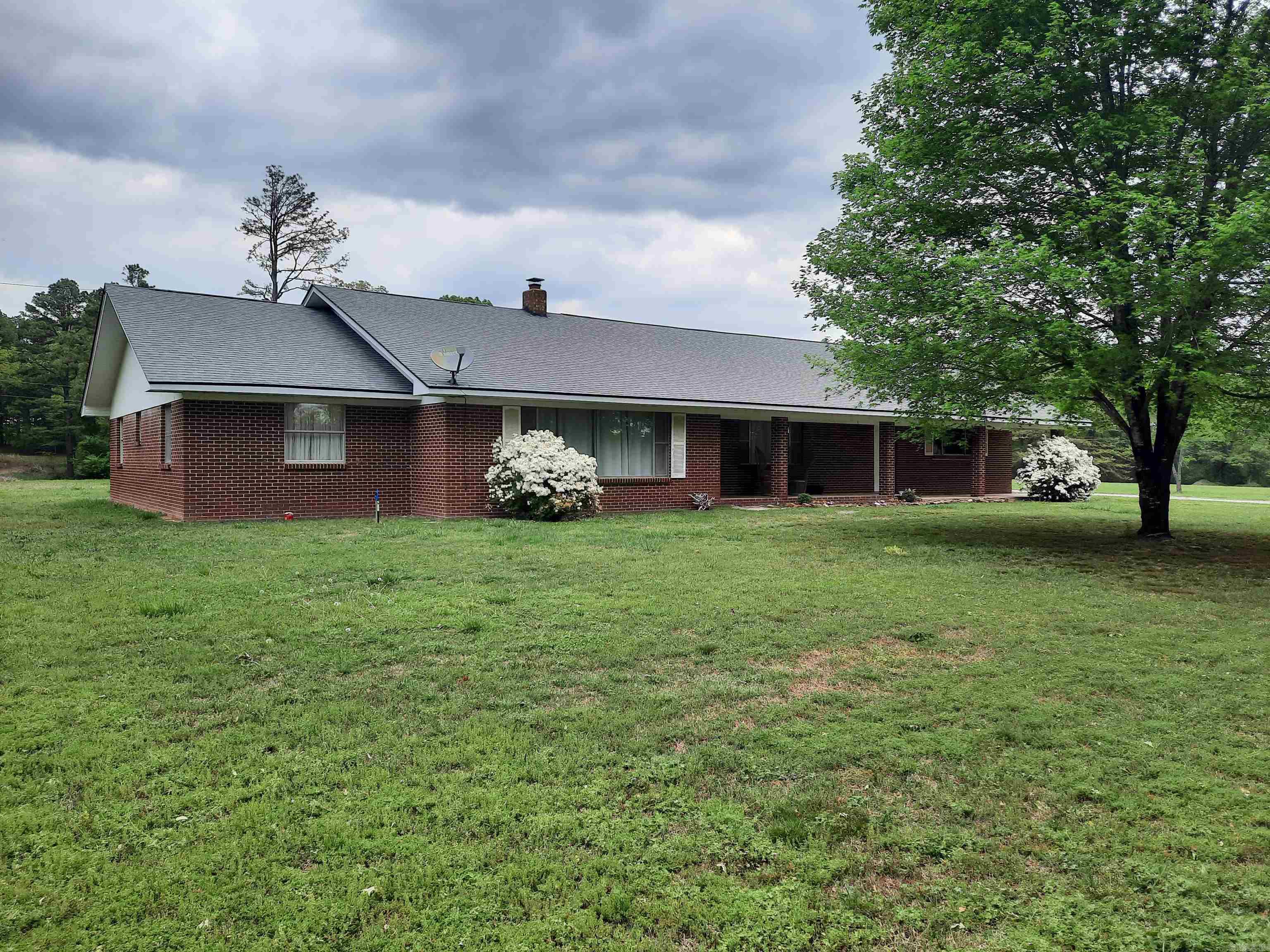 506  Hell Creek Road  Mountain View, AR