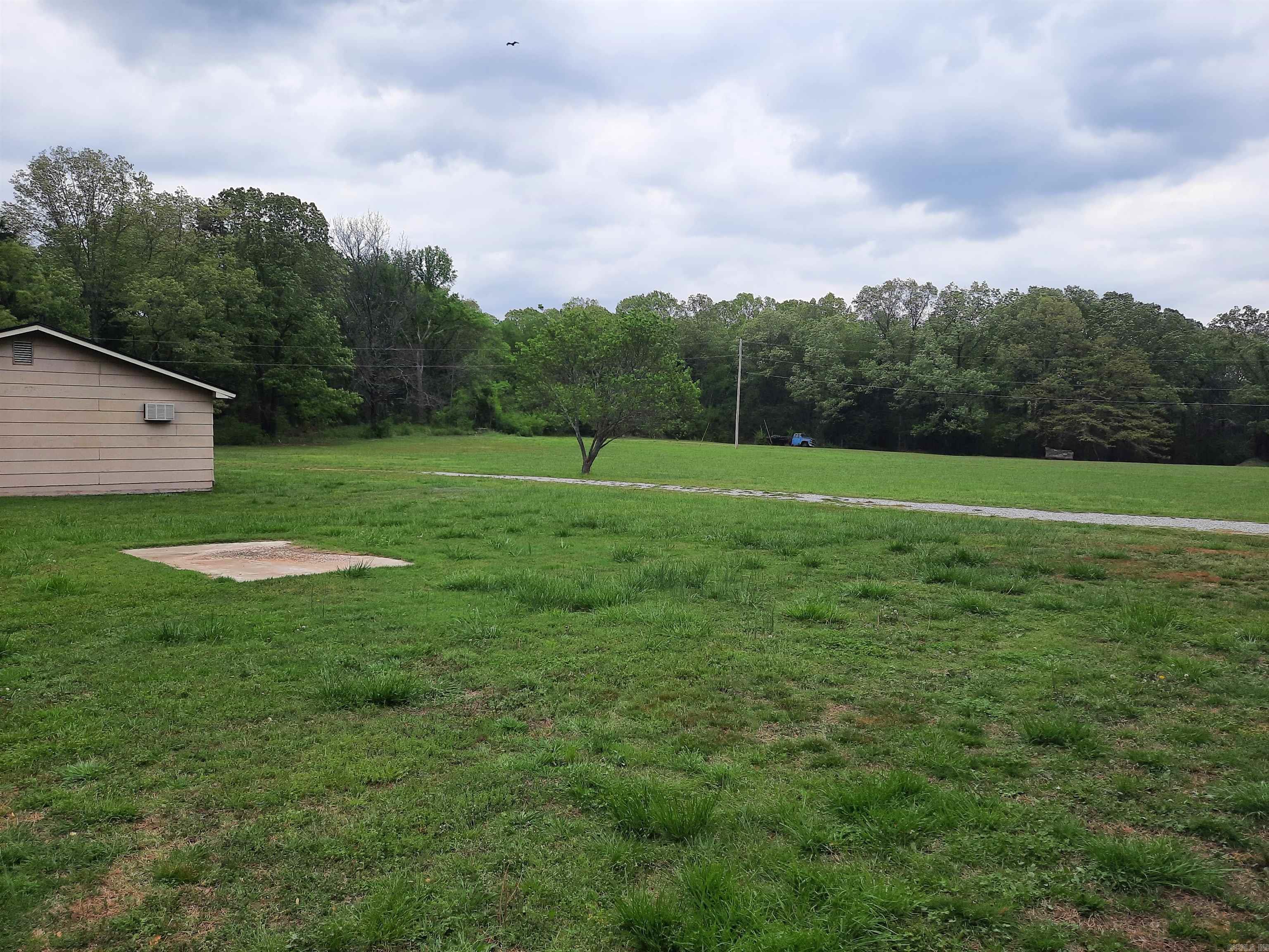 506  Hell Creek Road  Mountain View, AR