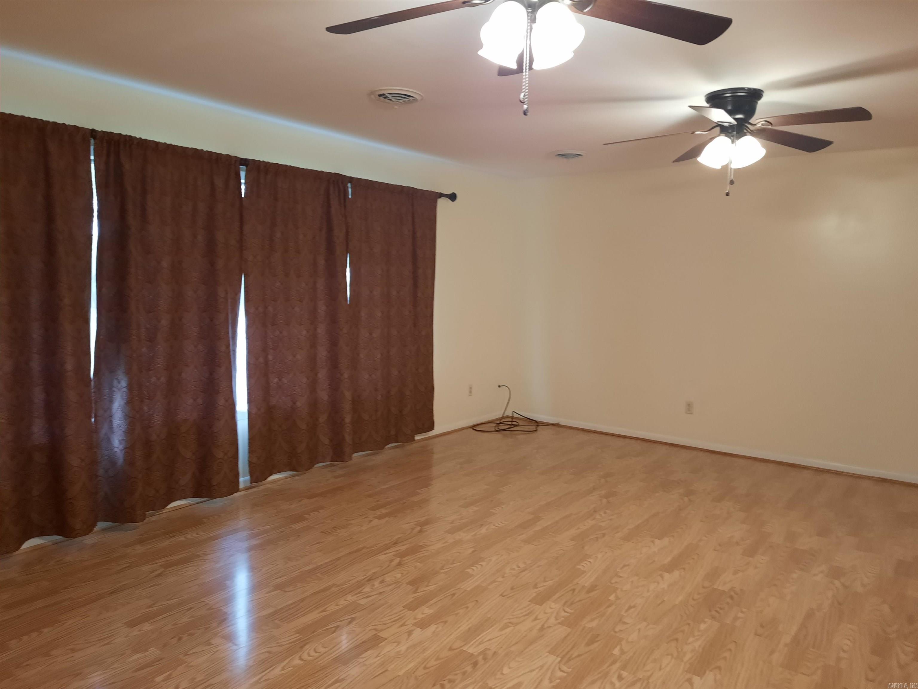 506  Hell Creek Road  Mountain View, AR