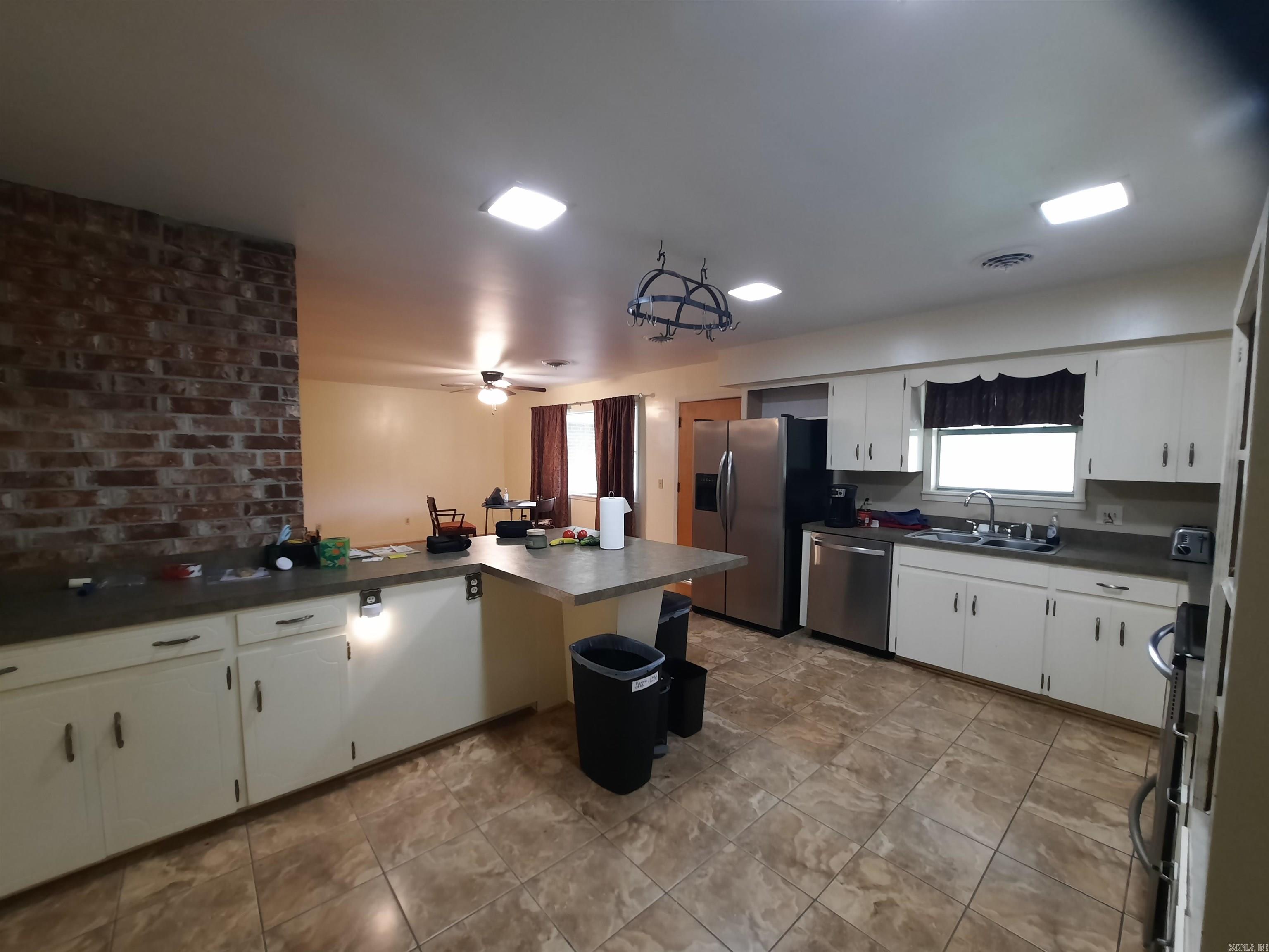 506  Hell Creek Road  Mountain View, AR