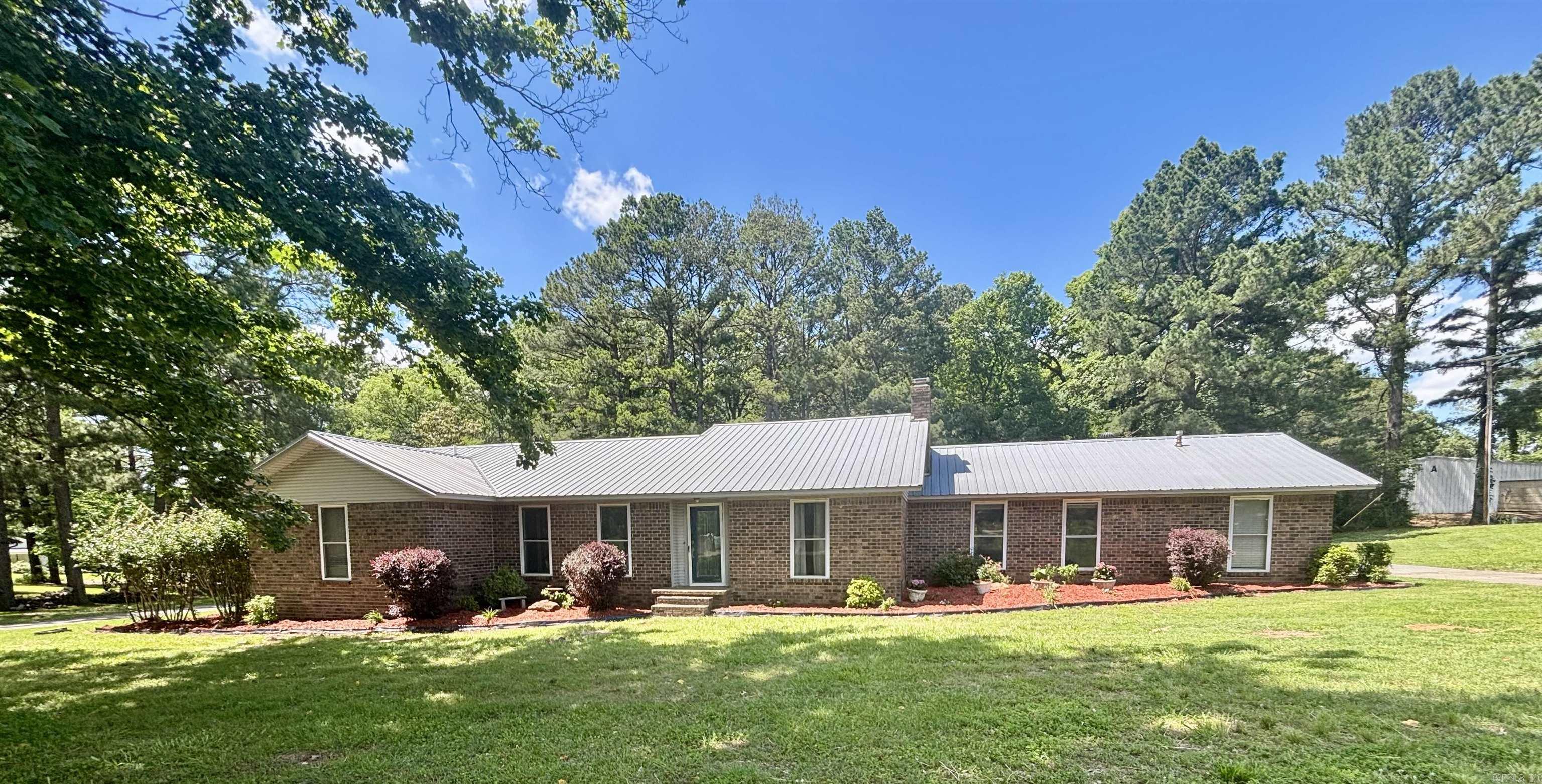 102 Club House  Bald Knob, AR