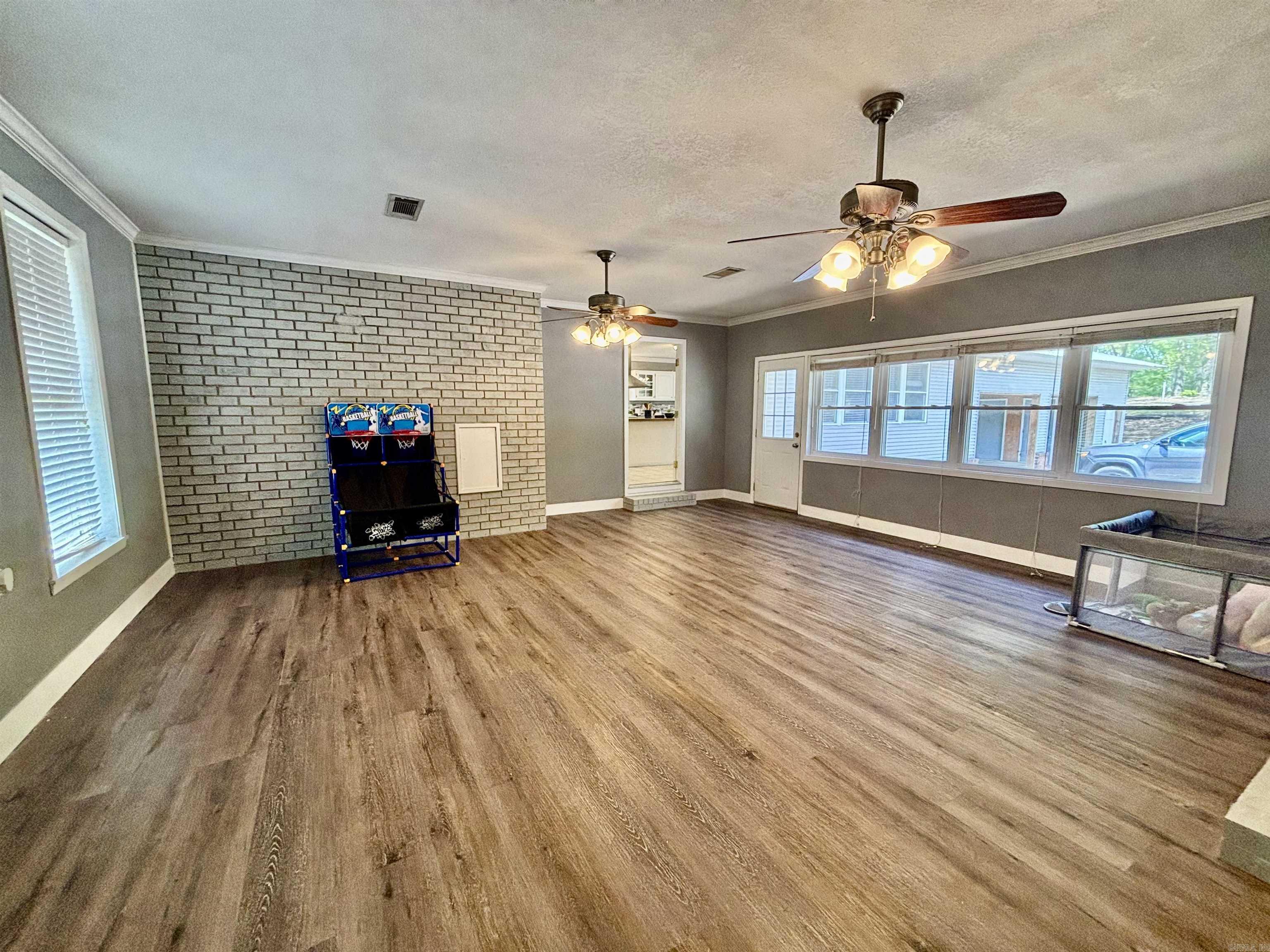 102 Club House  Bald Knob, AR