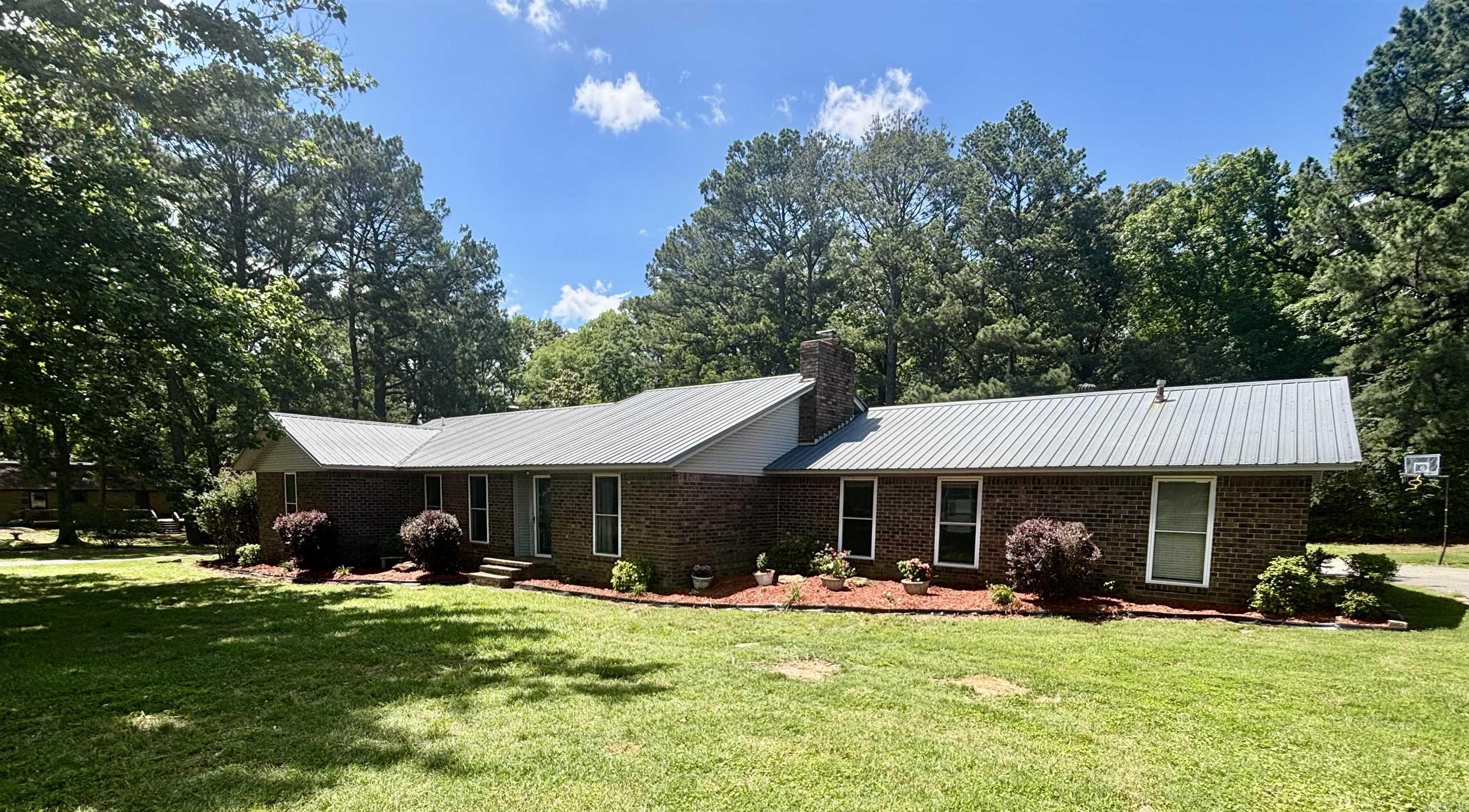 102 Club House  Bald Knob, AR