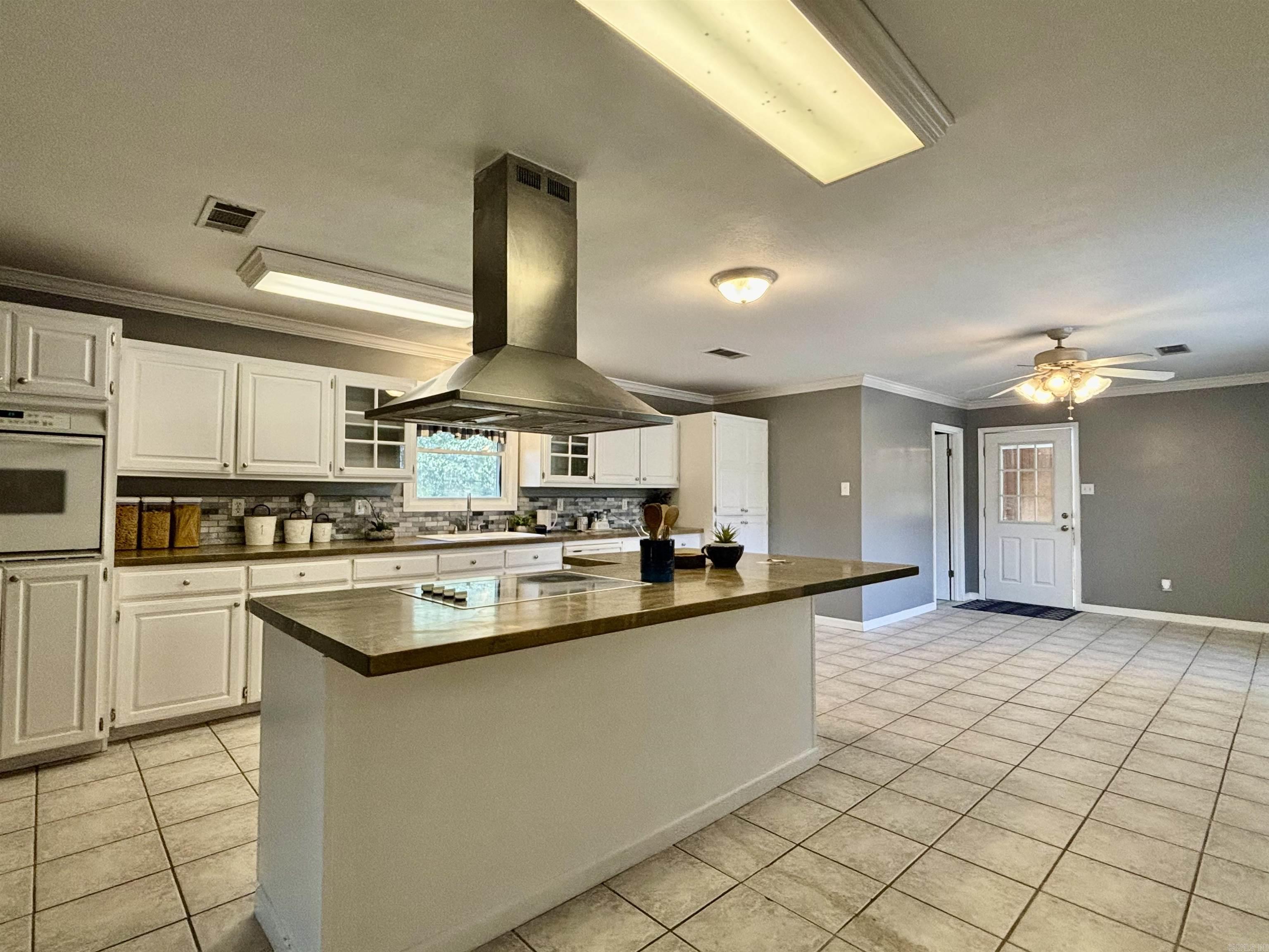 102 Club House Drive Bald Knob, AR 72010