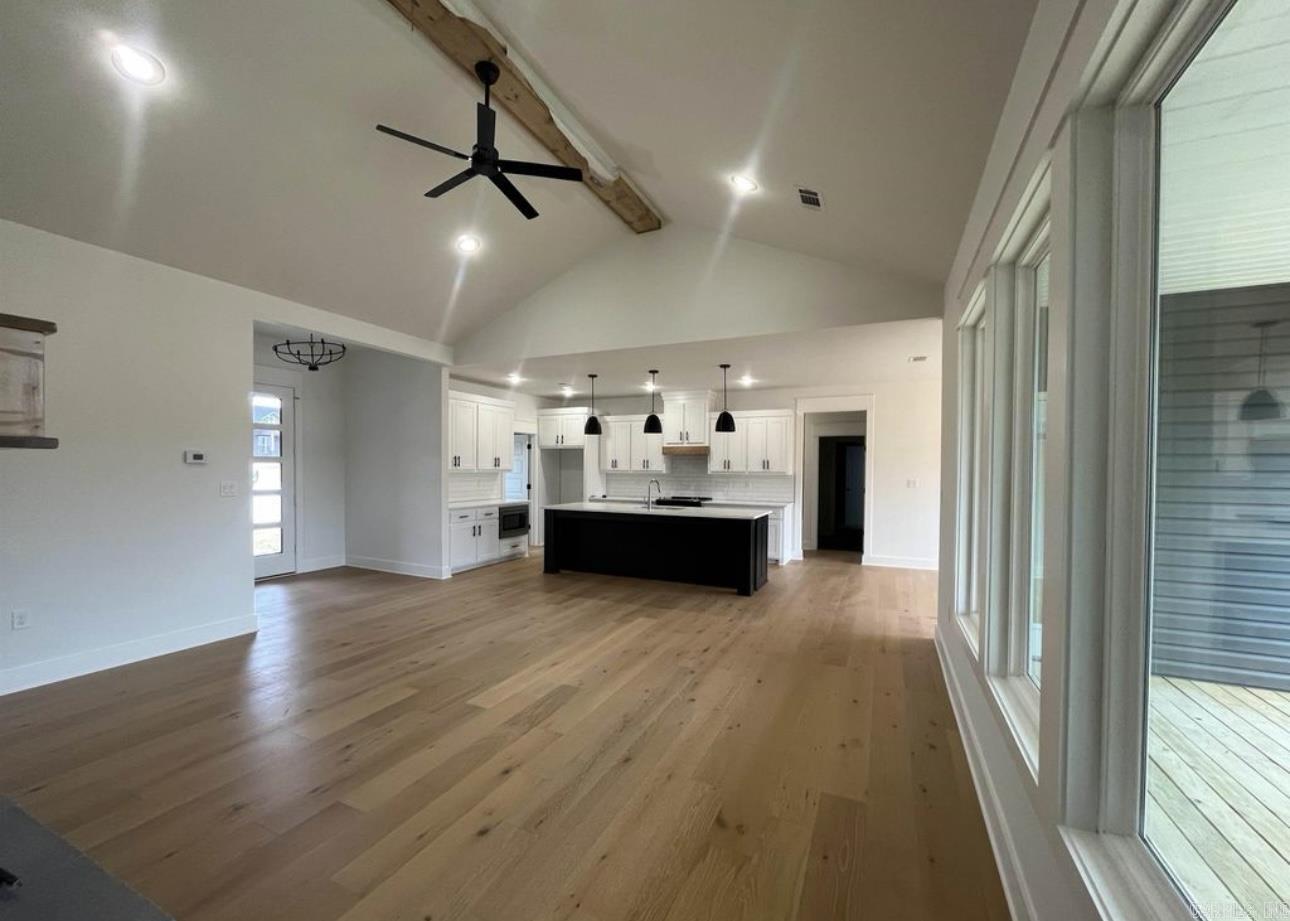 10568  Gunter loop  Benton, AR