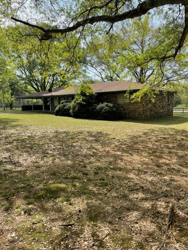 7579 W Highway 95 Highway