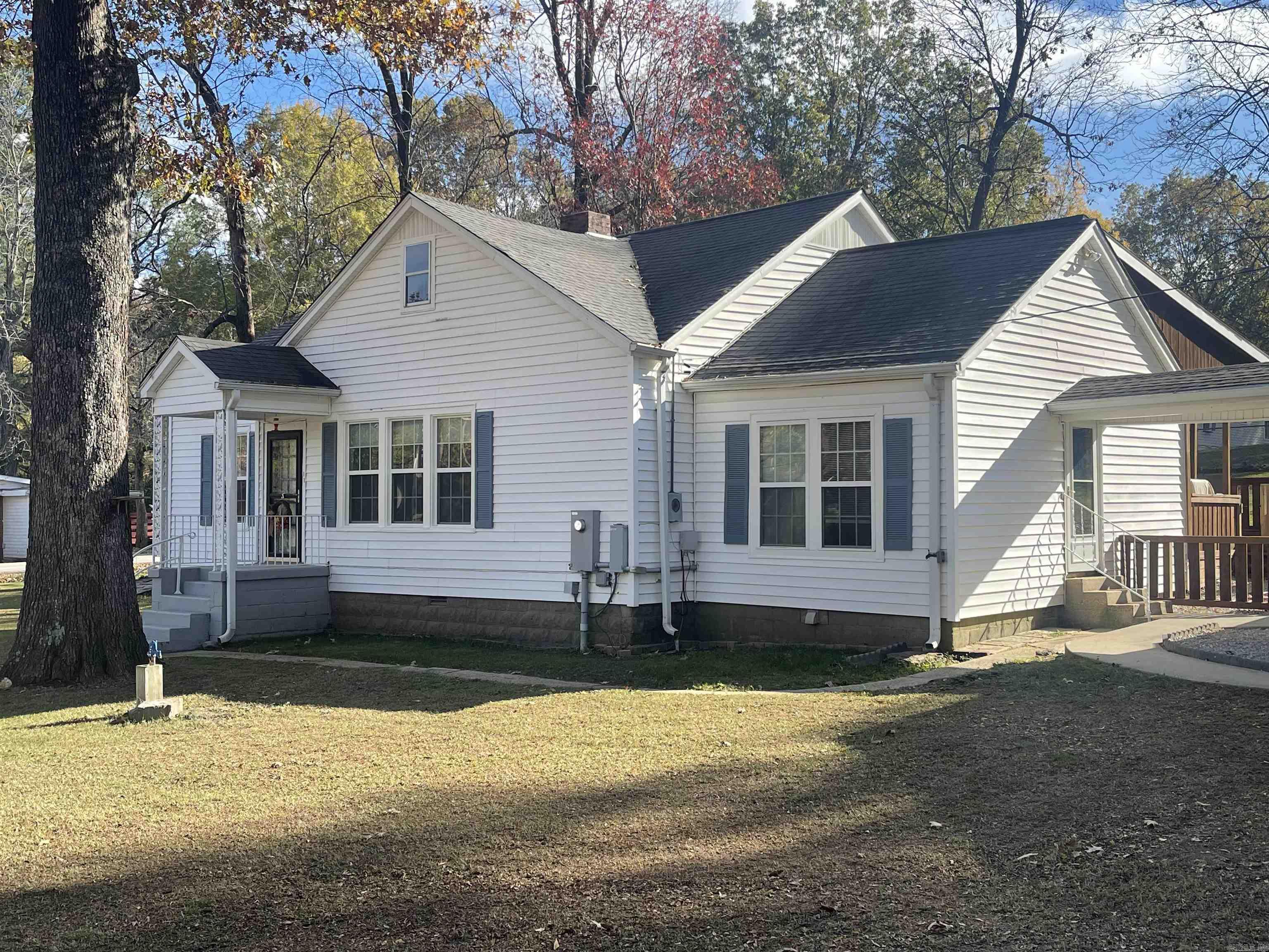 1662  Clay  Piggott, AR